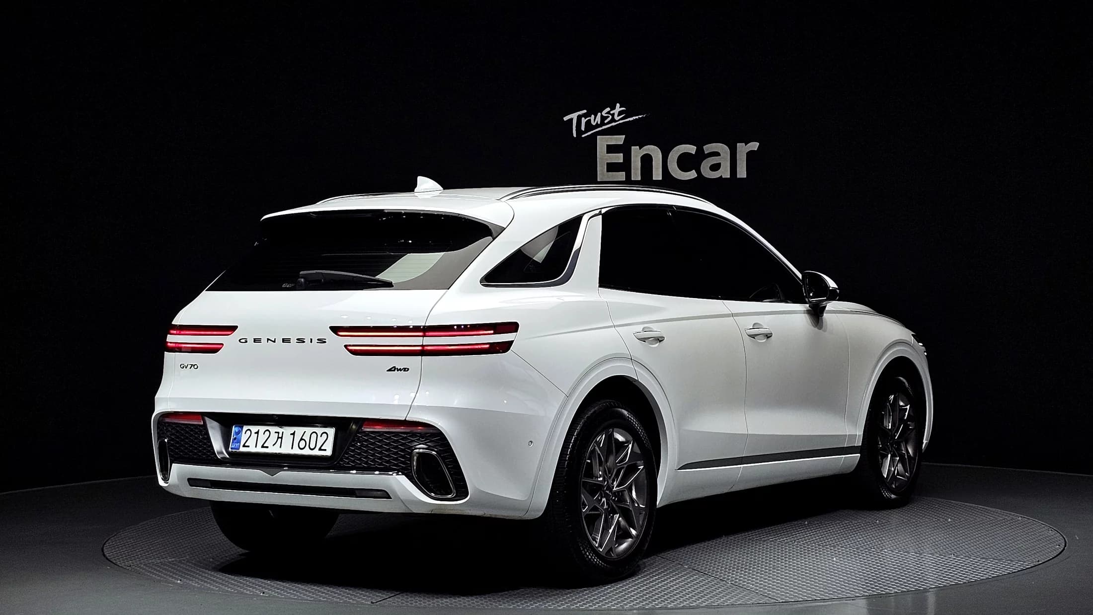Genesis GV70 3.5T Gasoline AWD, 2022 г. 84100 км. — фото 2