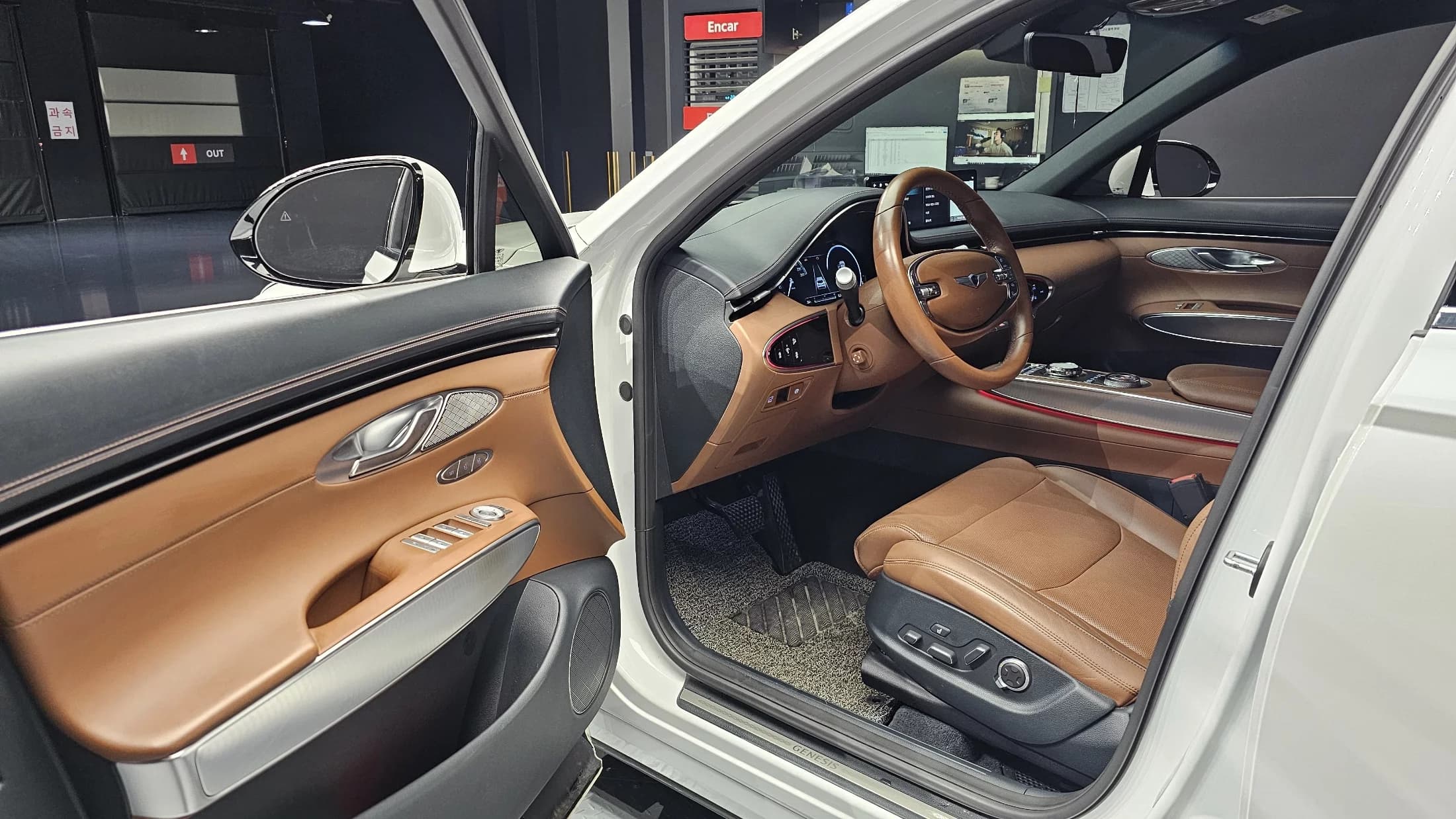 Genesis GV70 3.5T Gasoline AWD, 2022 г. 84100 км. — фото 11