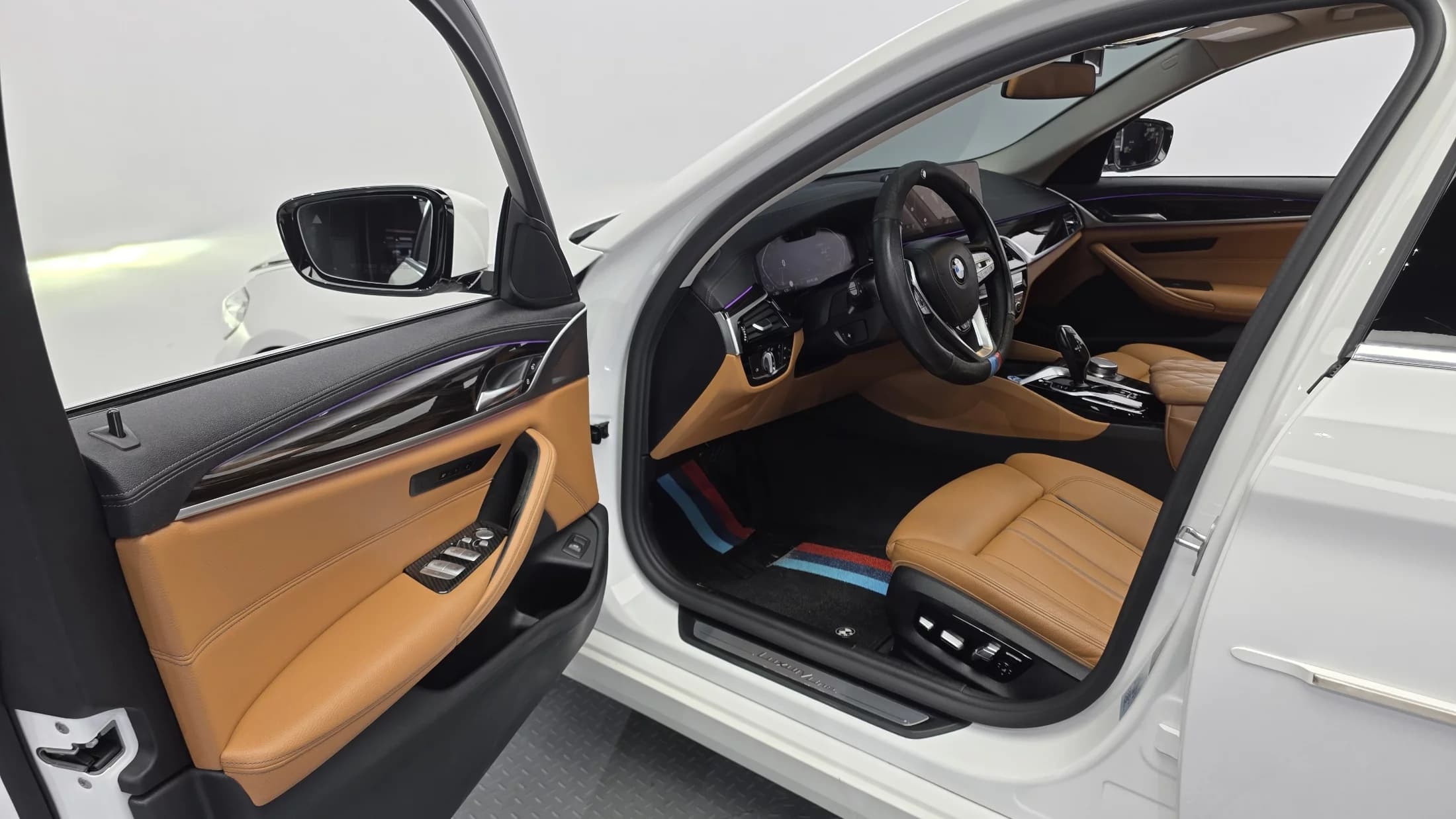BMW 5-Series 520i Luxury, 2021 г. 66829 км. — фото 11
