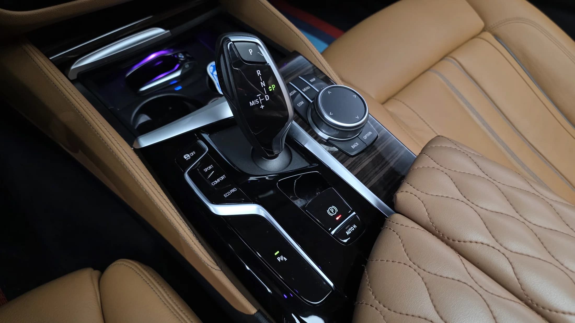 BMW 5-Series 520i Luxury, 2021 г. 66829 км. — фото 9