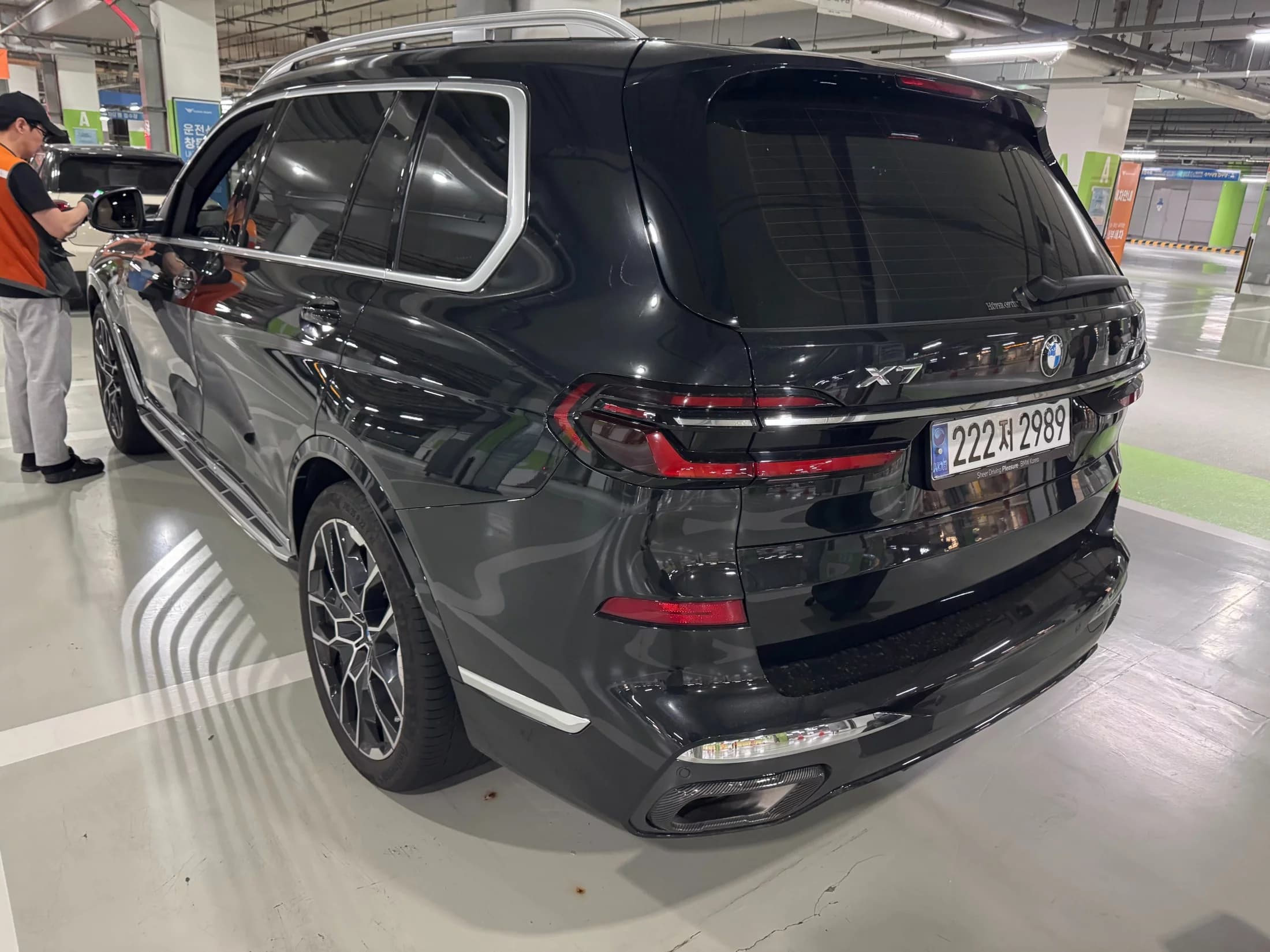 BMW X7 xDrive 40d M Sport 6STR, 2024 г. 23079 км. — фото 2