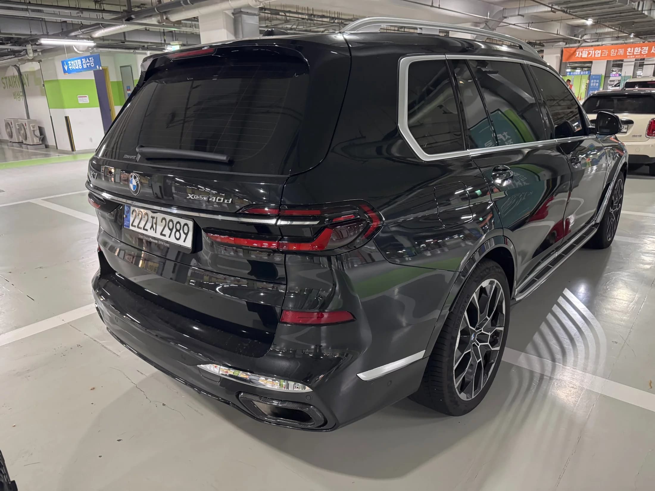 BMW X7 xDrive 40d M Sport 6STR, 2024 г. 23079 км. — фото 3
