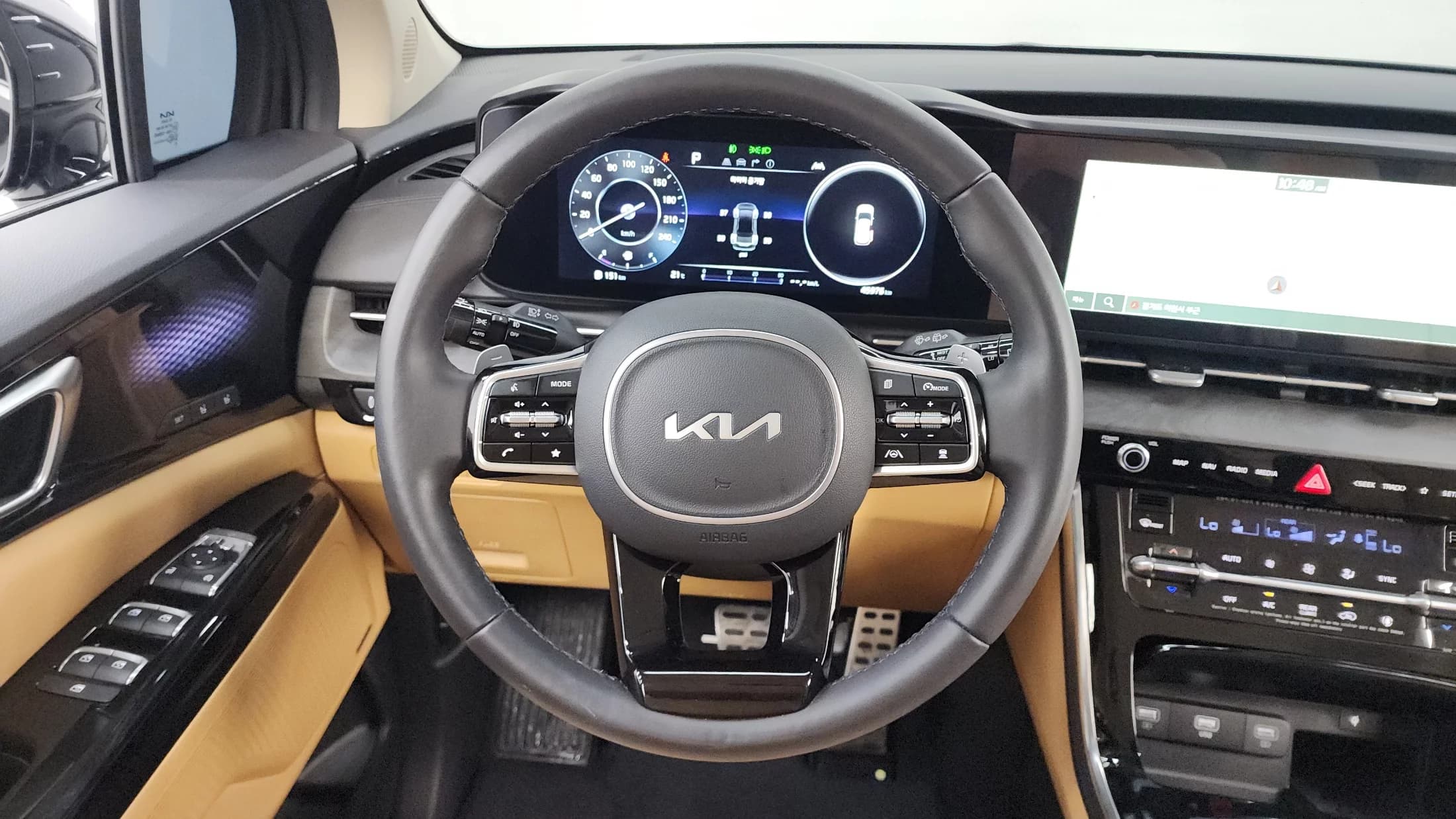 Kia Carnival Gasoline 7-Seater Signature, 2022 г. 46118 км. — фото 13