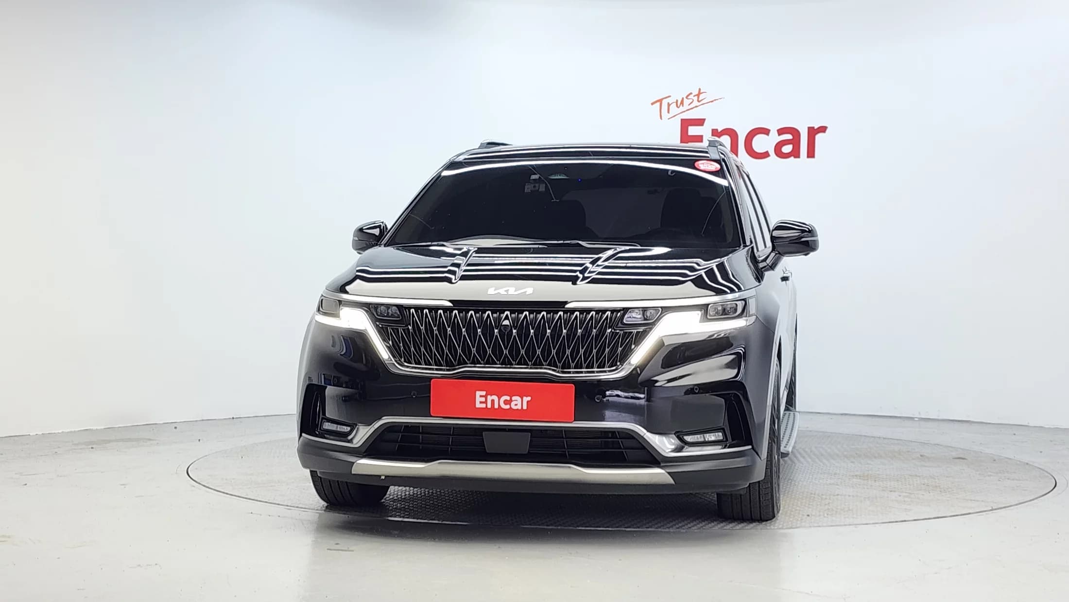 Kia Carnival Gasoline 7-Seater Signature, 2022 г. 46118 км. — фото 3