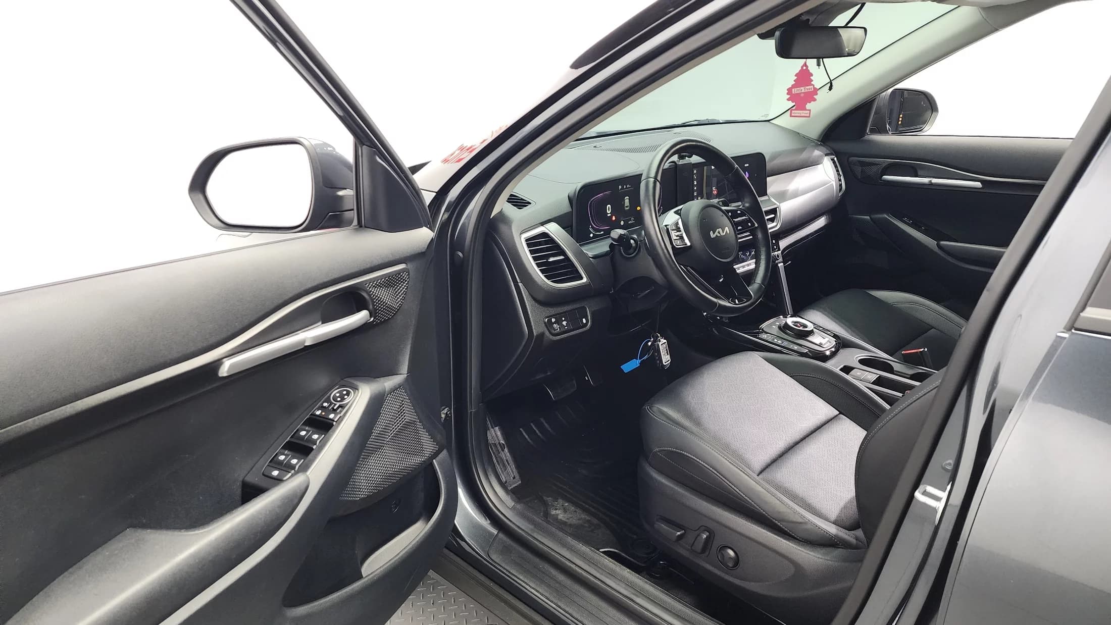 Kia Seltos Gasoline 1.6 Turbo 4WD Prestige, 2023 г. 44586 км. — фото 10