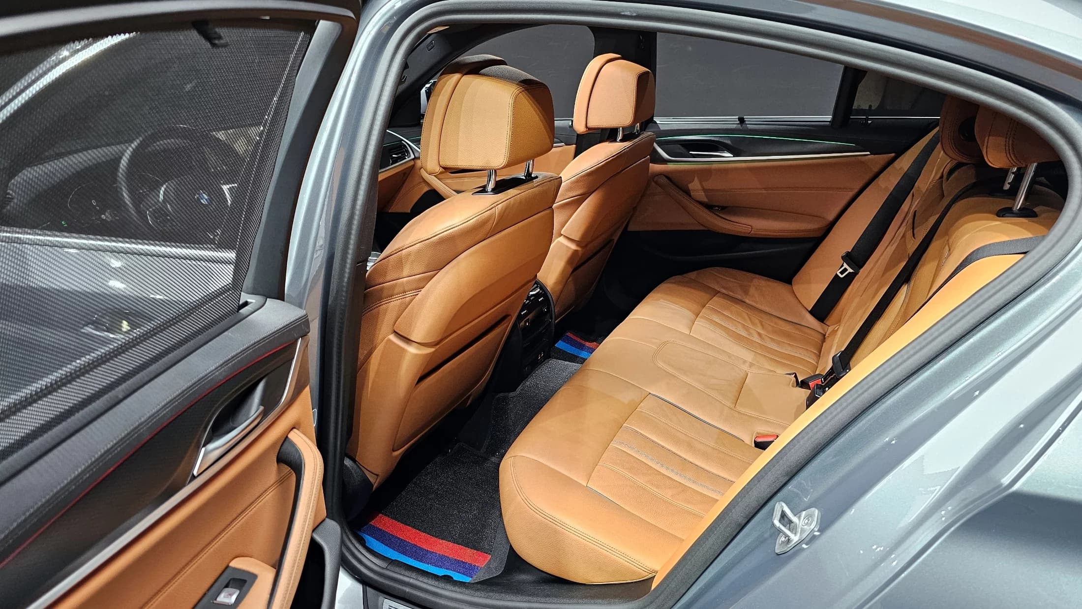 BMW 5-Series 520i M Sport, 2023 г. 28642 км. — фото 12
