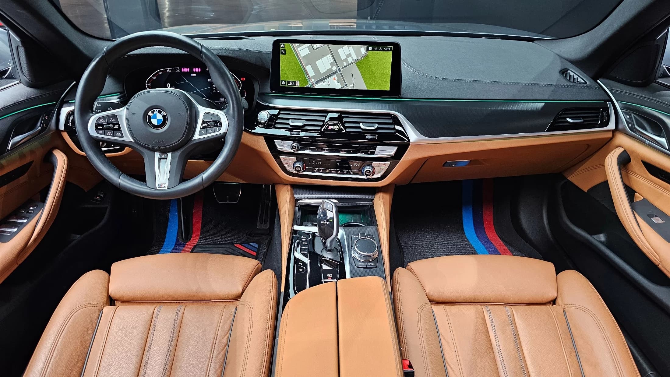 BMW 5-Series 520i M Sport, 2023 г. 28642 км. — фото 7