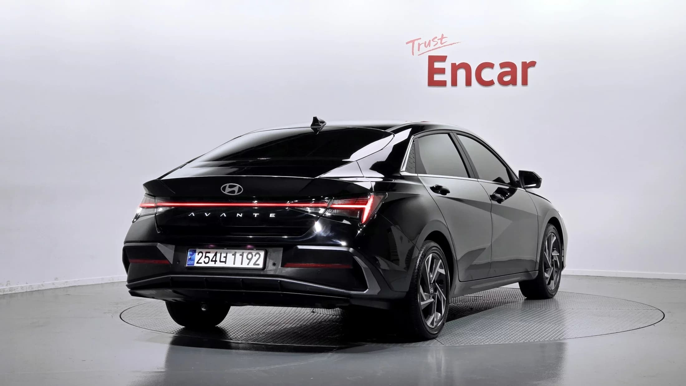 Hyundai AVANTE (Хендай Элантра) Inspiration, гибрид, 2023 г. 13501 км. — фото 2