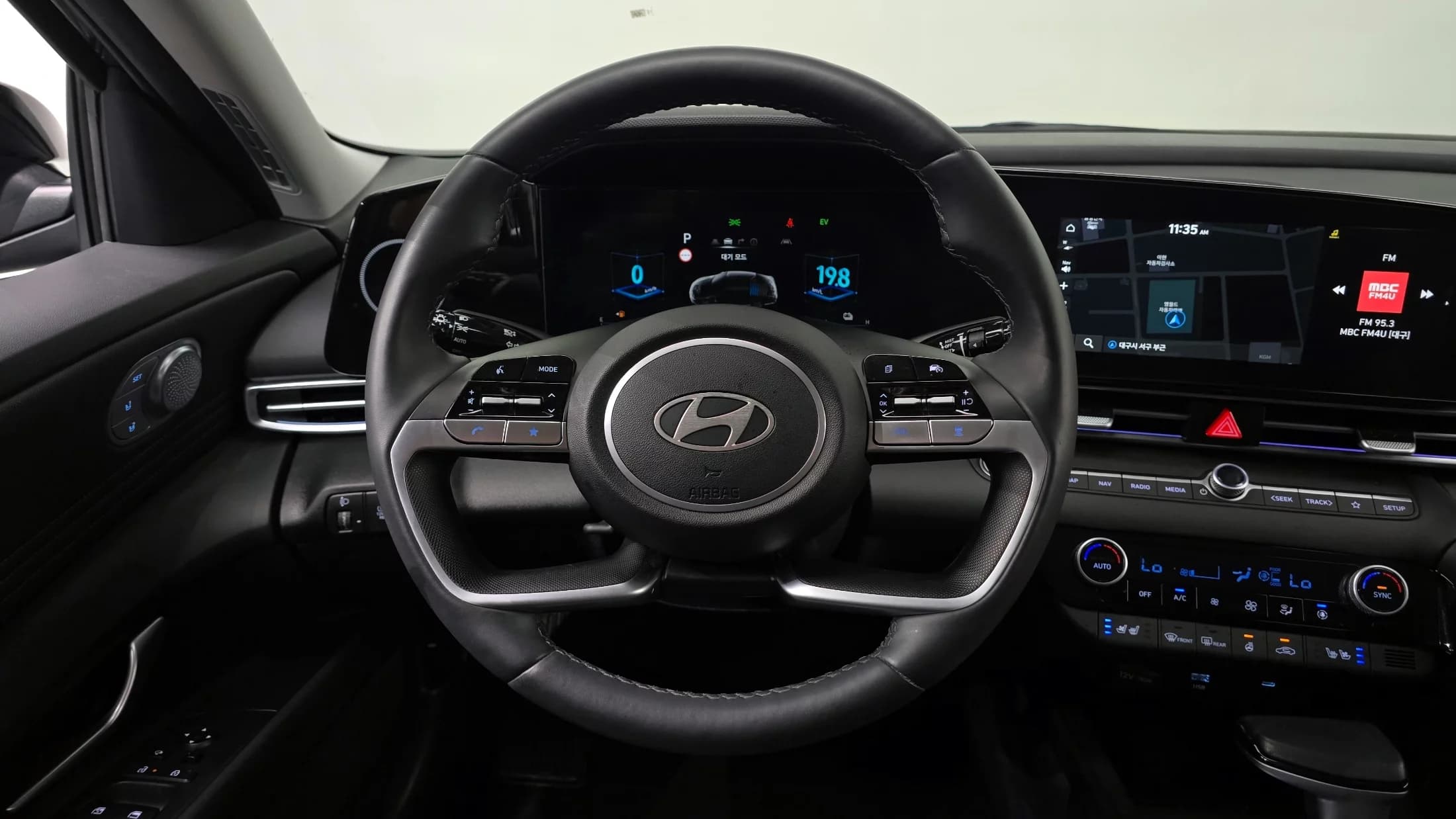 Hyundai AVANTE (Хендай Элантра) Inspiration, гибрид, 2023 г. 13501 км. — фото 13