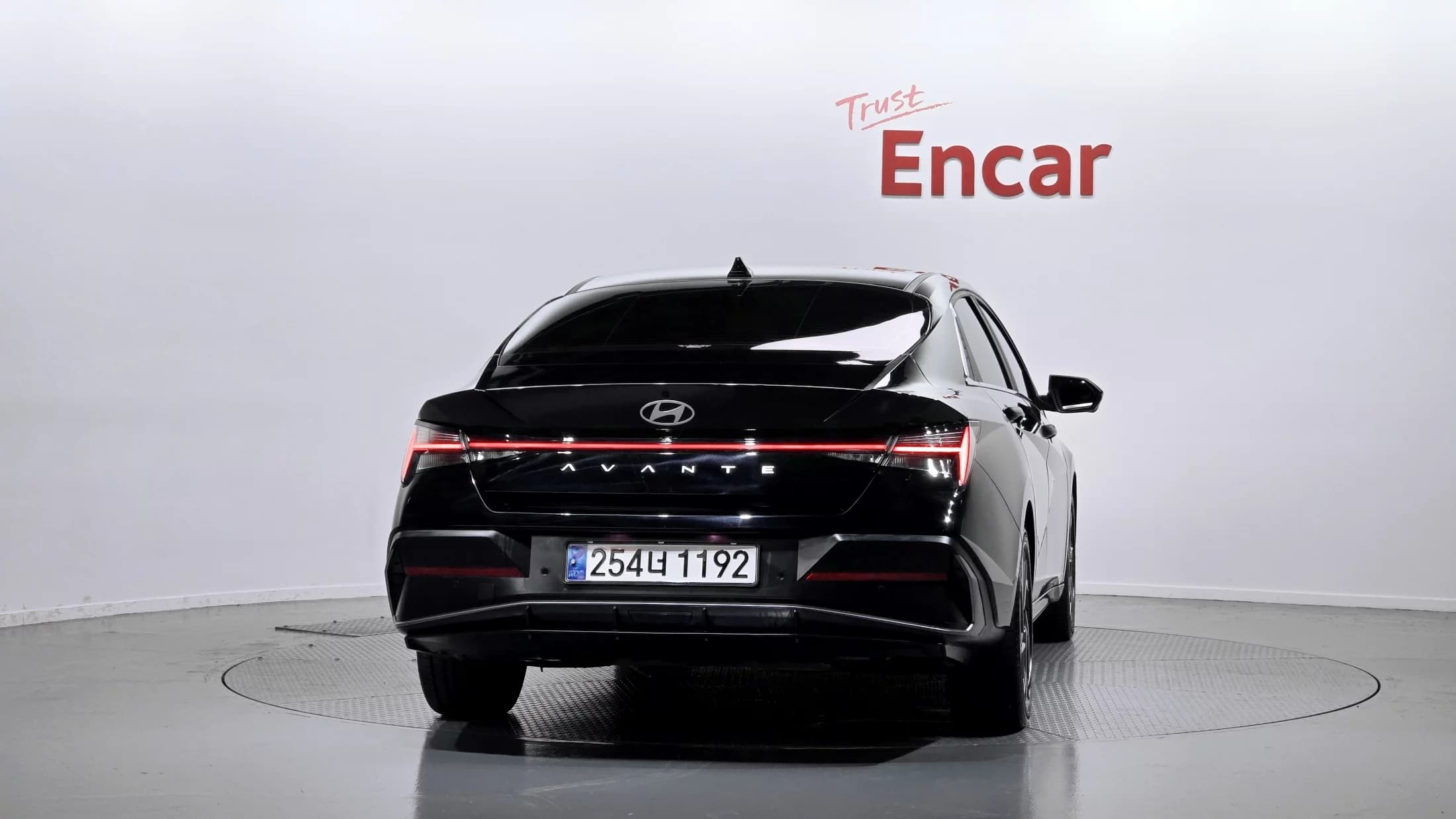 Hyundai AVANTE (Хендай Элантра) Inspiration, гибрид, 2023 г. 13501 км. — фото 4