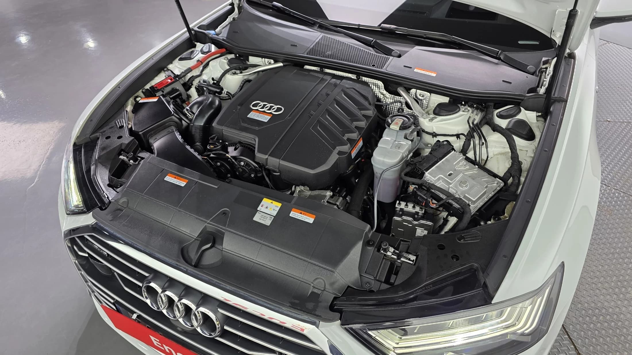 Audi A6 45 TFSI Quattro Premium, 2023 г. 26105 км. — фото 6
