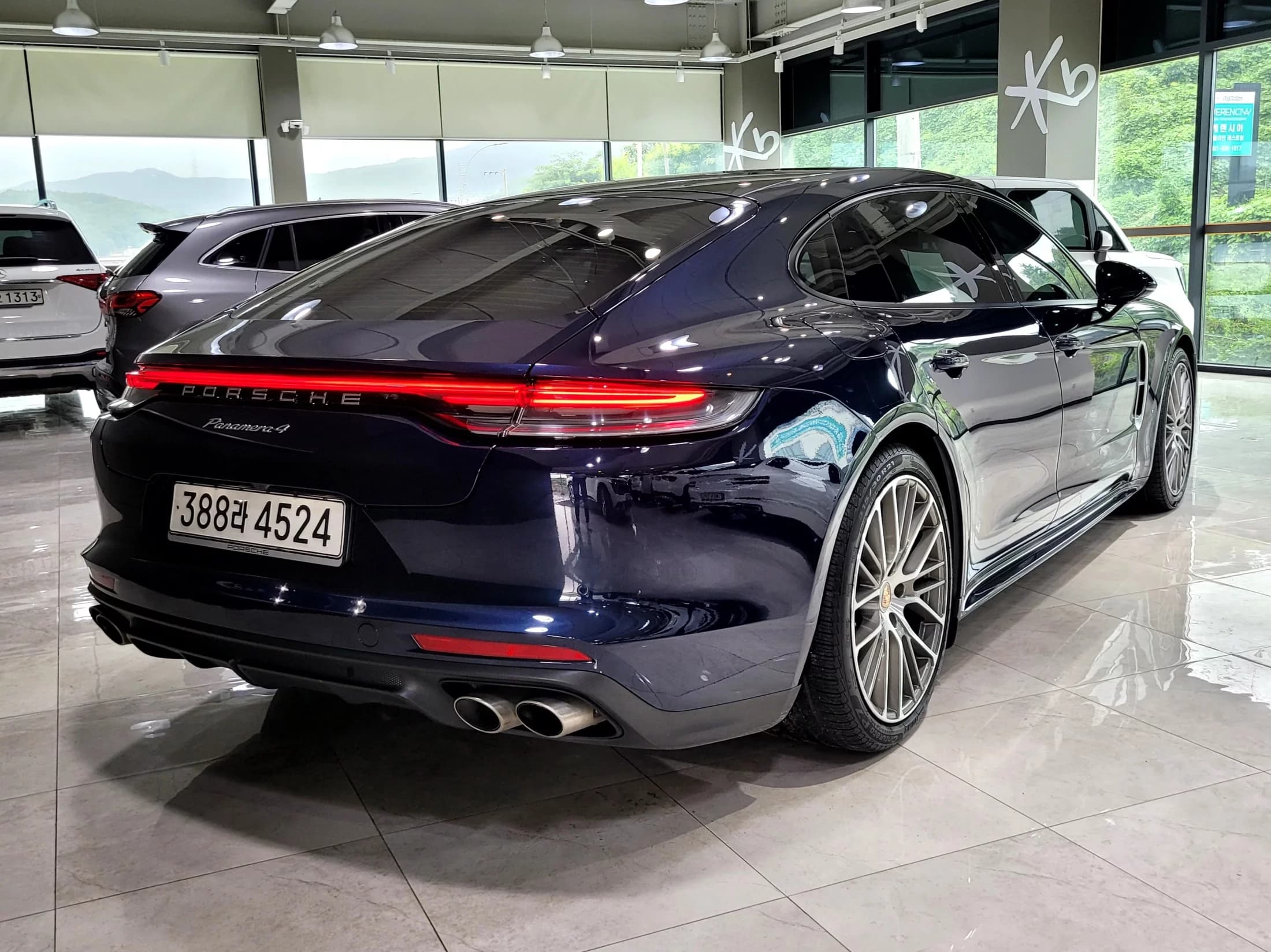 Porsche PANAMERA 2.9 AWD Executive, 2021 г. 57242 км. — фото 2