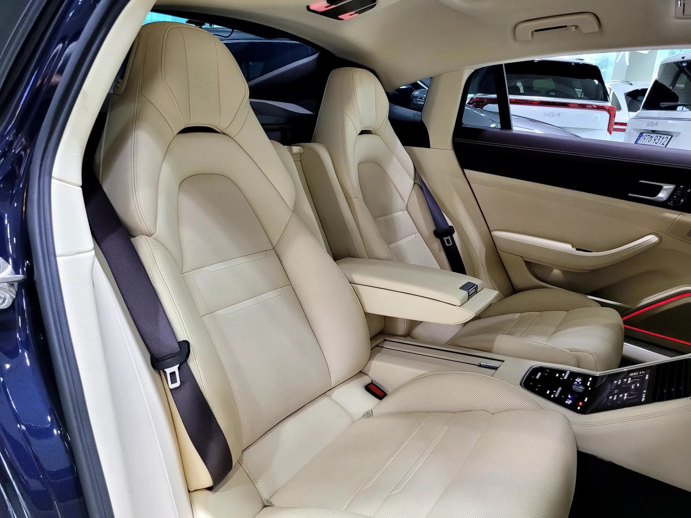 Porsche PANAMERA 2.9 AWD Executive, 2021 г. 57242 км. — фото 18