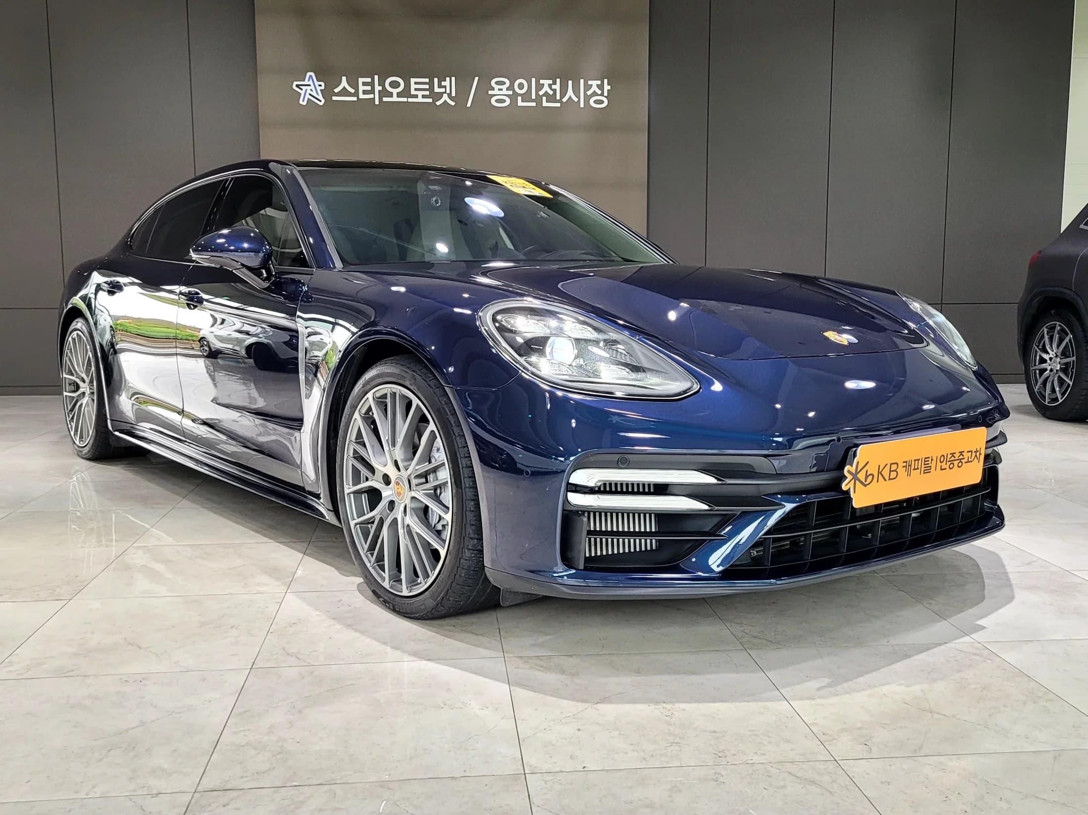 Porsche PANAMERA 2.9 AWD Executive, 2021 г. 57242 км. — фото 3