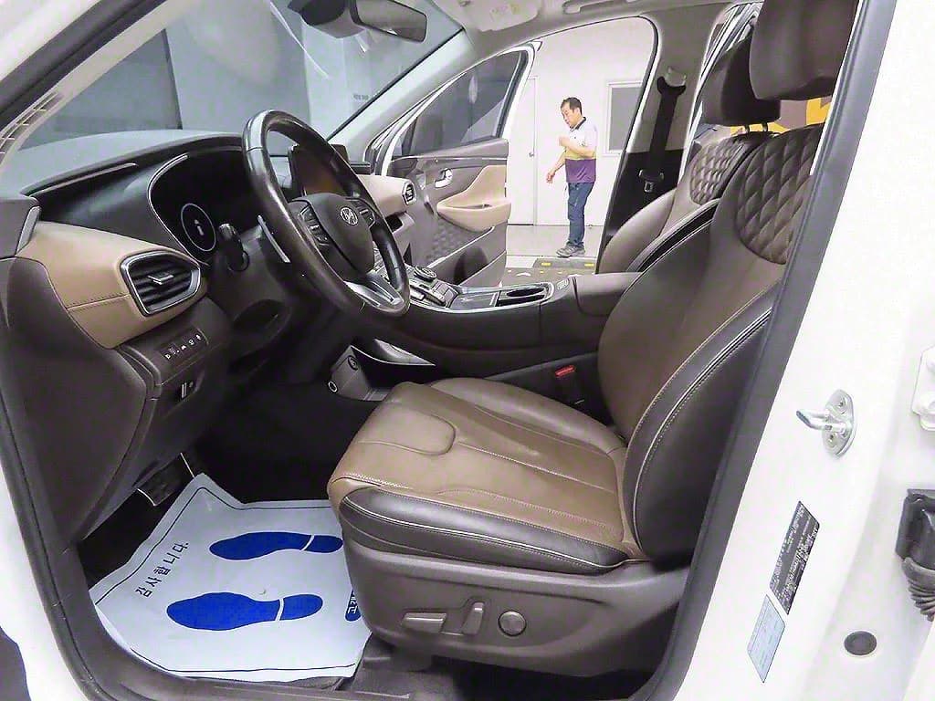 Hyundai Santa Fe Diesel 2.2 2WD Prestige, 2021 г. 72164 км. — фото 9
