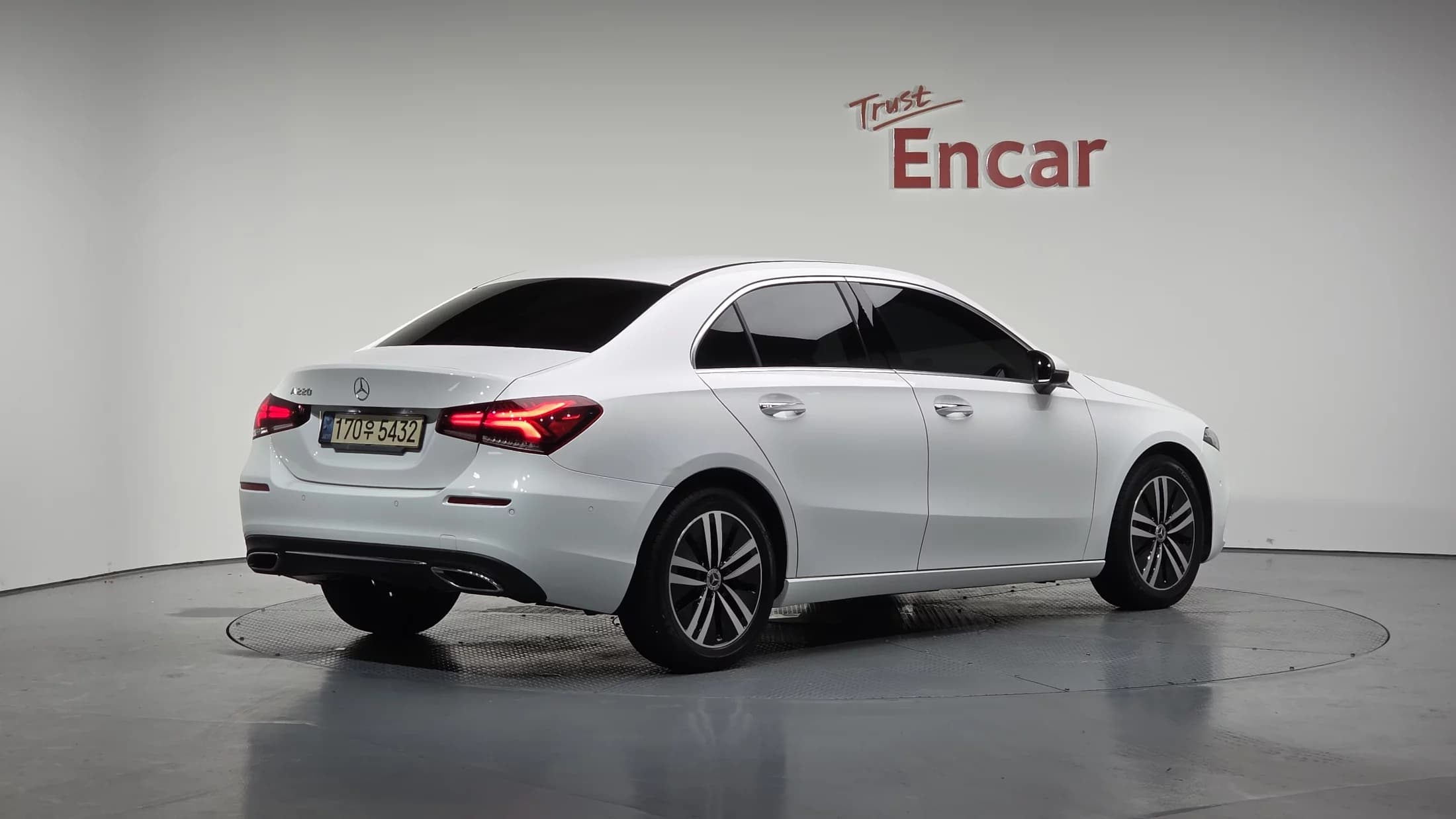 Mercedes-Benz A-Class A220 Sedan, 2021 г. 85823 км.
