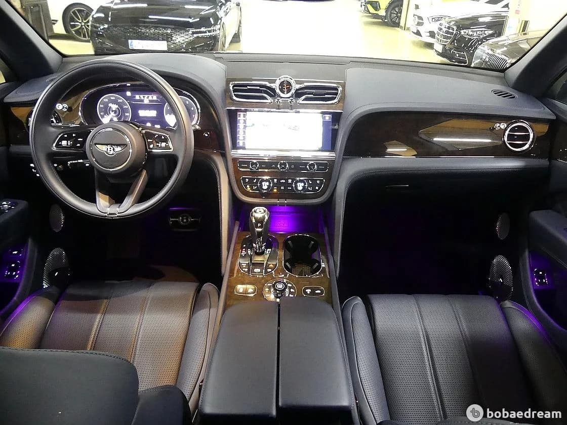 Bentley Bentayga 4.0 V8, 2022 г. 37066 км. — фото 4