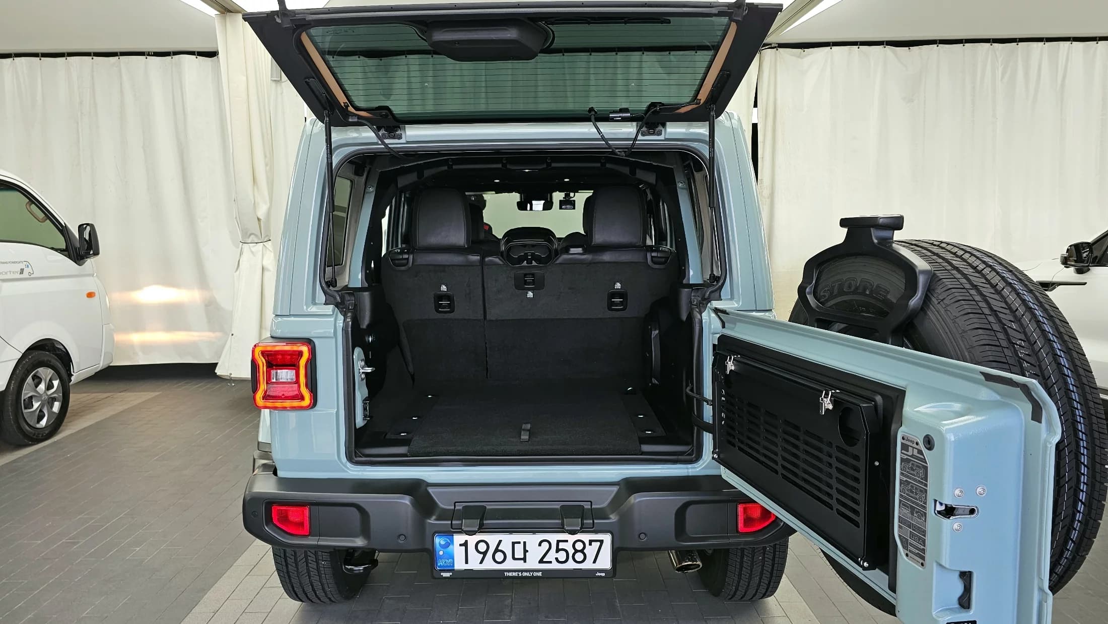 Jeep WRANGLER 2.0 Sahara Power Top 4Door, 2024 г. 18247 км. — фото 20