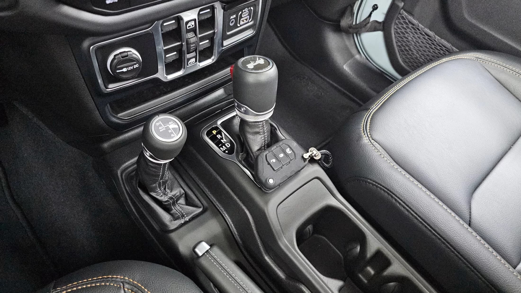 Jeep WRANGLER 2.0 Sahara Power Top 4Door, 2024 г. 18247 км. — фото 9