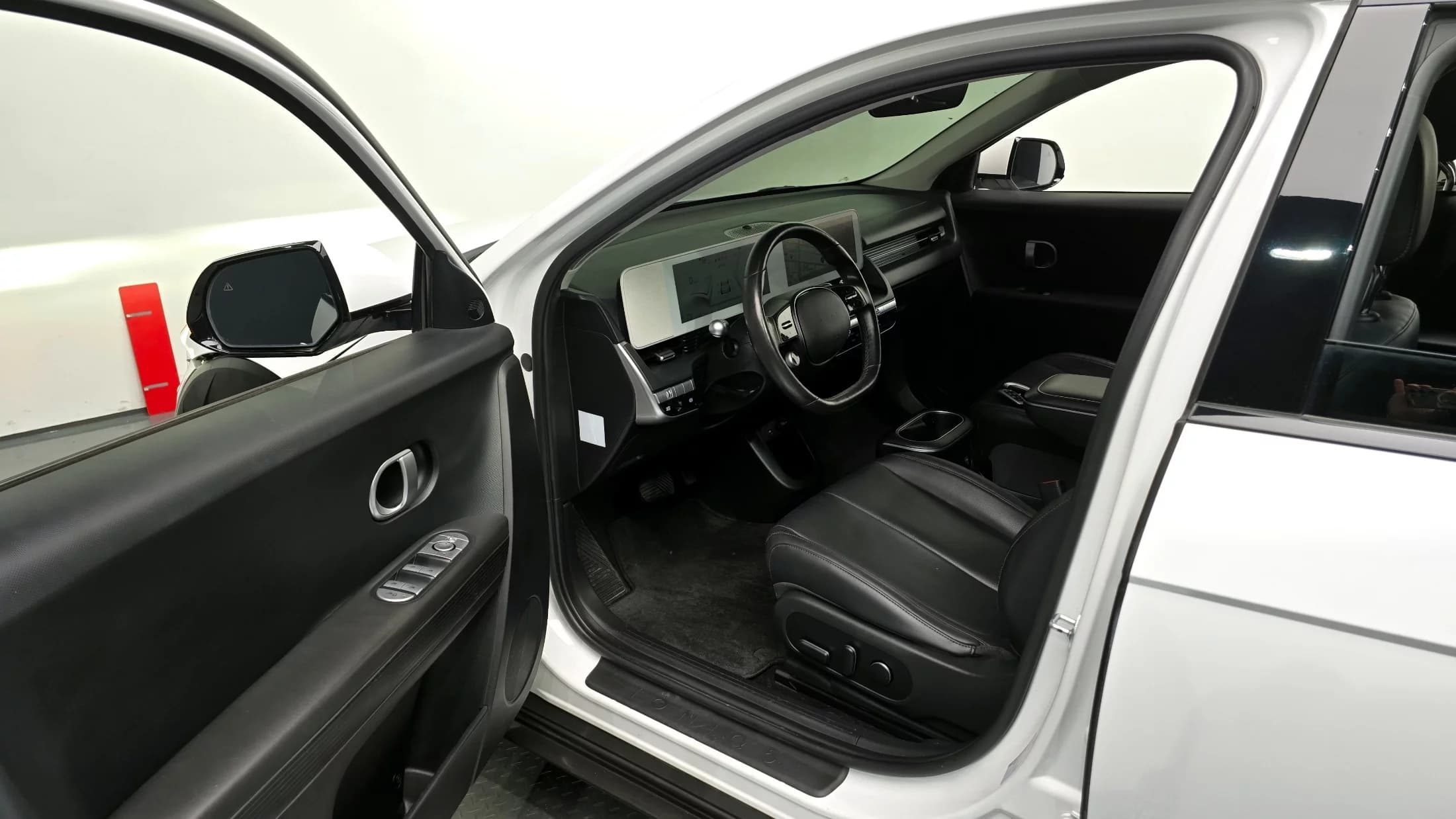 Hyundai Ioniq 5 Long range Exclusive, электромобиль, 2021 г. 129499 км. — фото 11