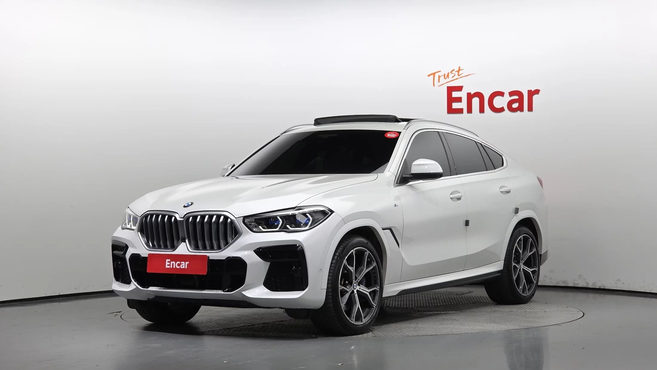 BMW X6 xDrive40i M Sport, 2023 г. 29259 км.