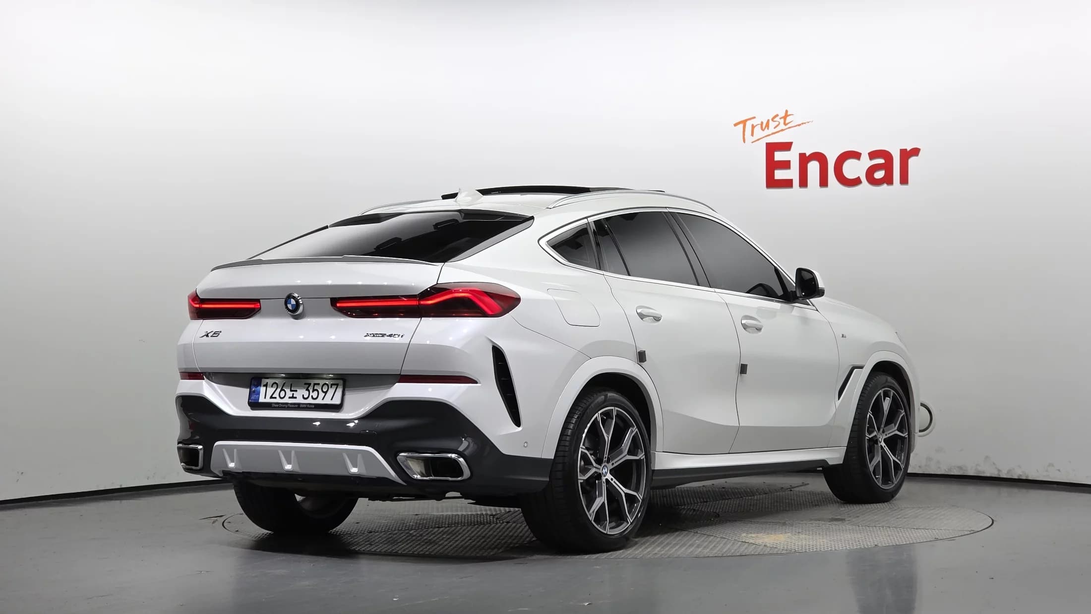 BMW X6 xDrive40i M Sport, 2023 г. 29259 км. — фото 2