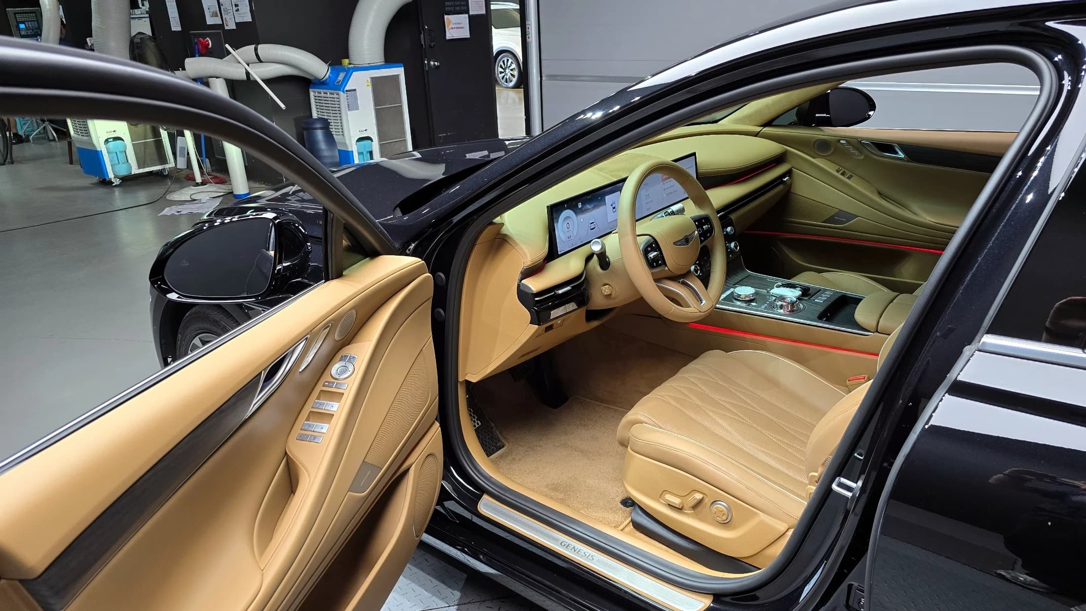 Genesis G80 Gasoline 2.5 Turbo AWD, 2025 г. 5584 км. — фото 11