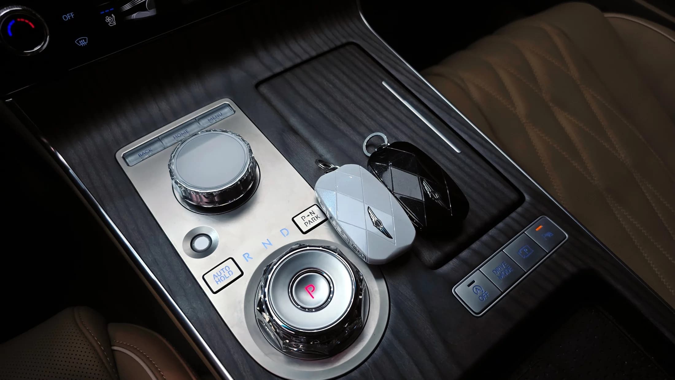 Genesis G80 Gasoline 2.5 Turbo AWD, 2025 г. 5584 км. — фото 9