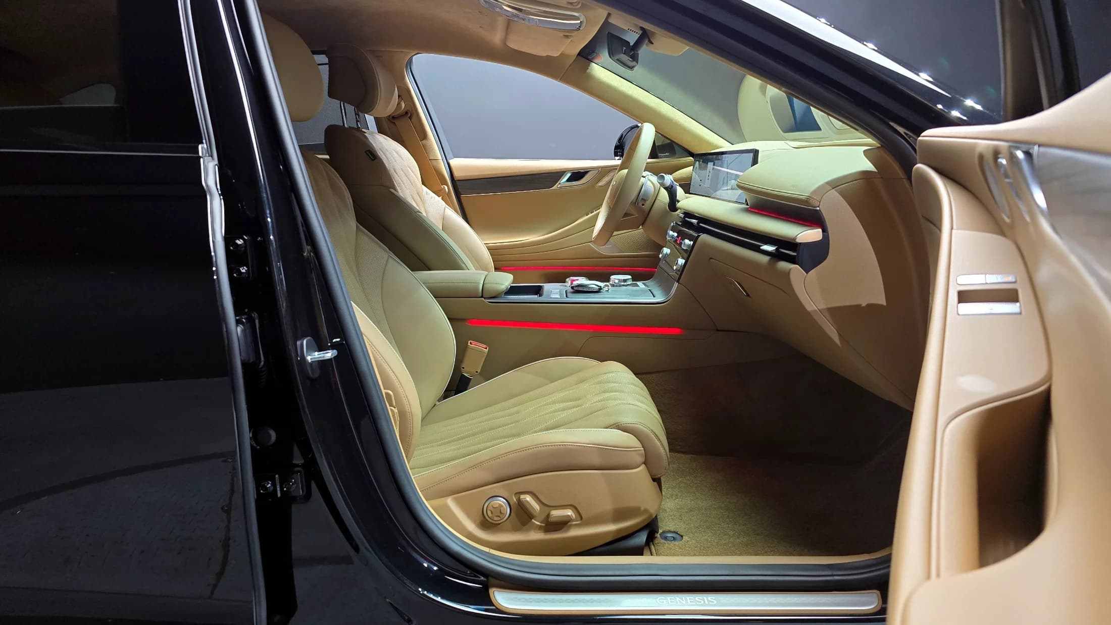Genesis G80 Gasoline 2.5 Turbo AWD, 2025 г. 5584 км. — фото 10