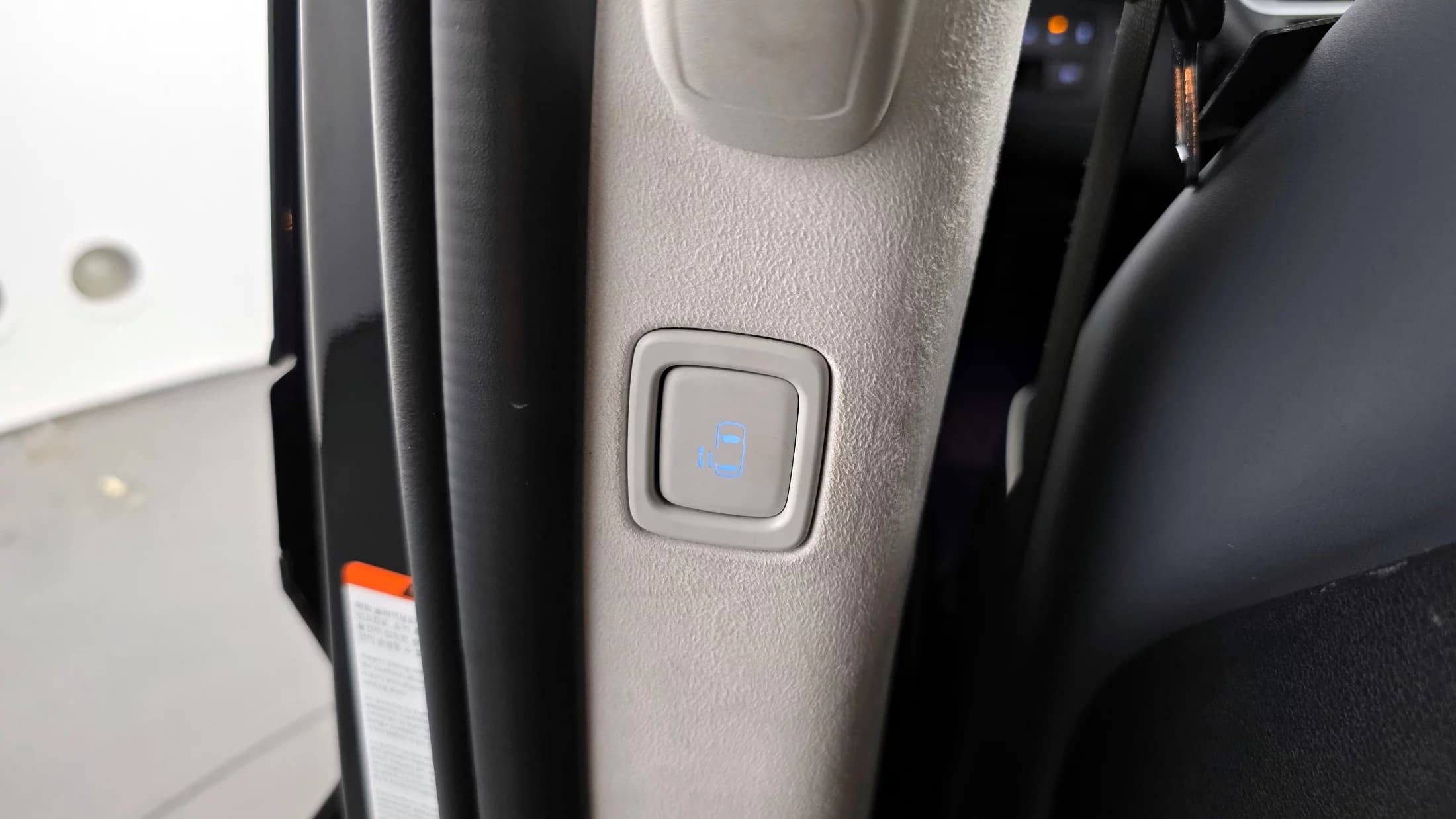 Hyundai Staria 4WD Lounge 9-Seater Inspiration, 2024 г. 88615 км. — фото 18