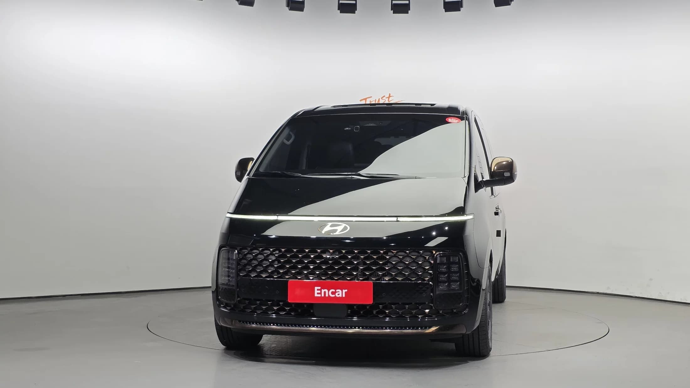 Hyundai Staria 4WD Lounge 9-Seater Inspiration, 2024 г. 88615 км. — фото 3