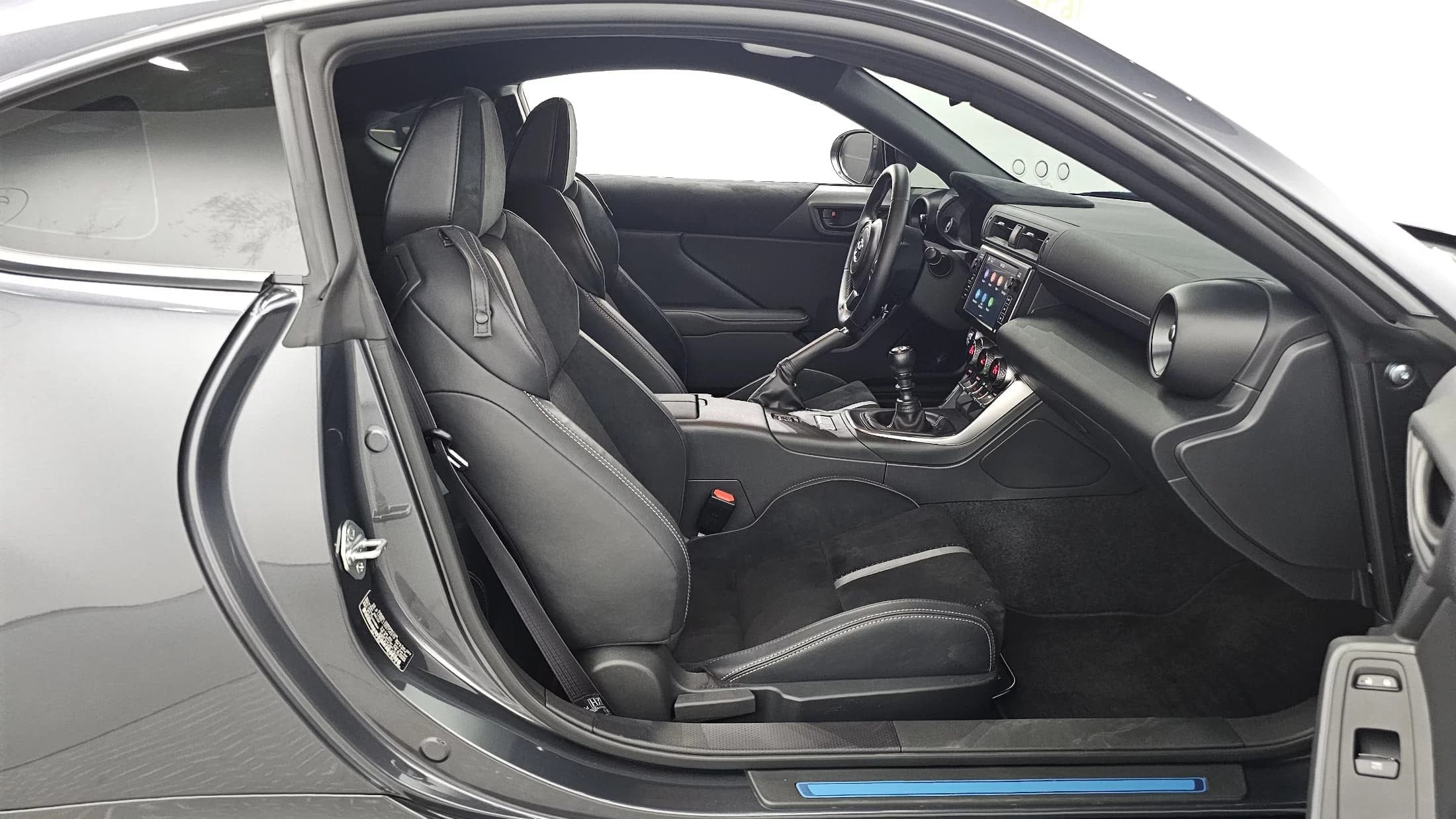 Toyota Gr 86 2.4 Premium, 2024 г. 9614 км. — фото 11