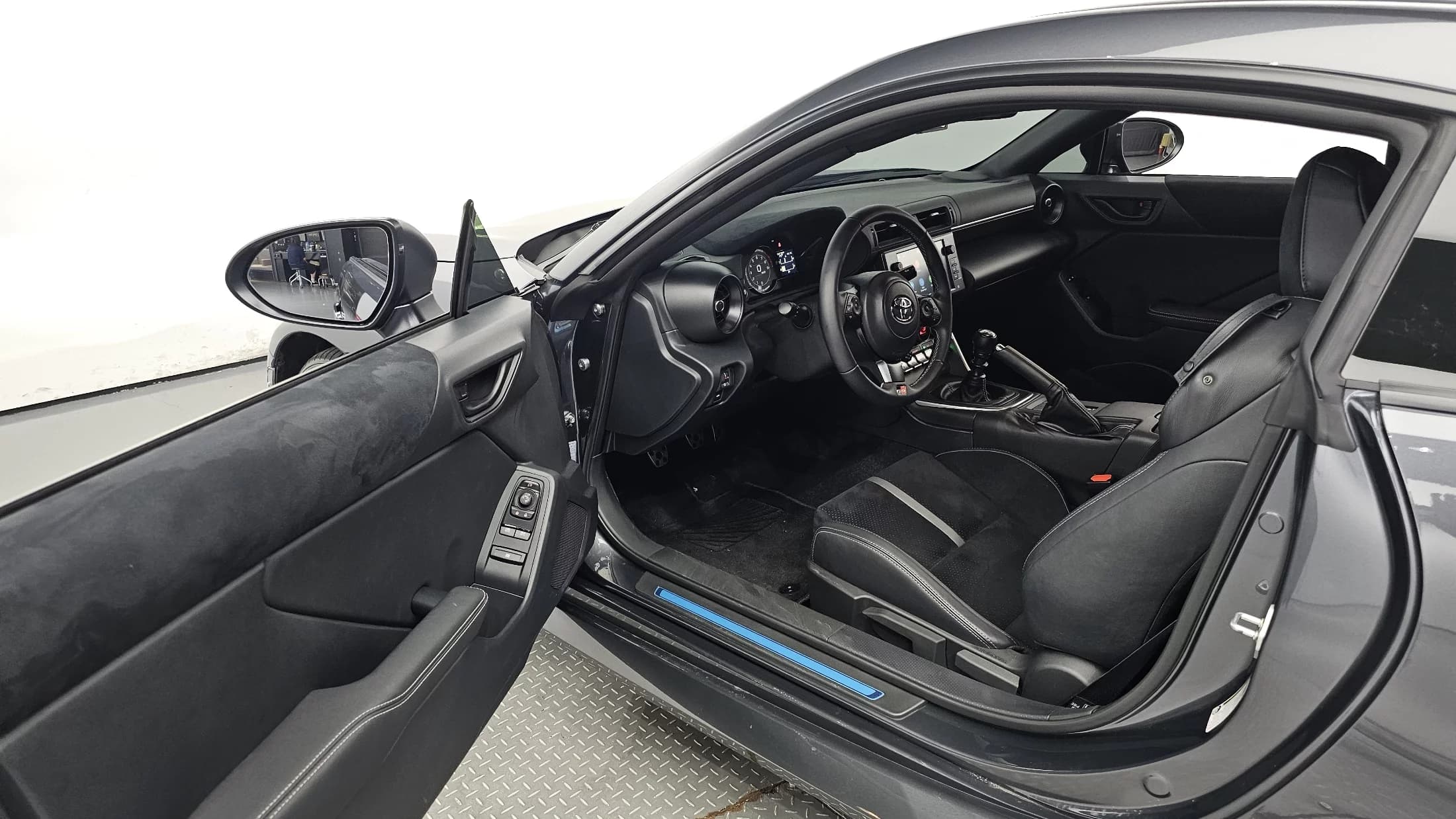 Toyota Gr 86 2.4 Premium, 2024 г. 9614 км. — фото 10