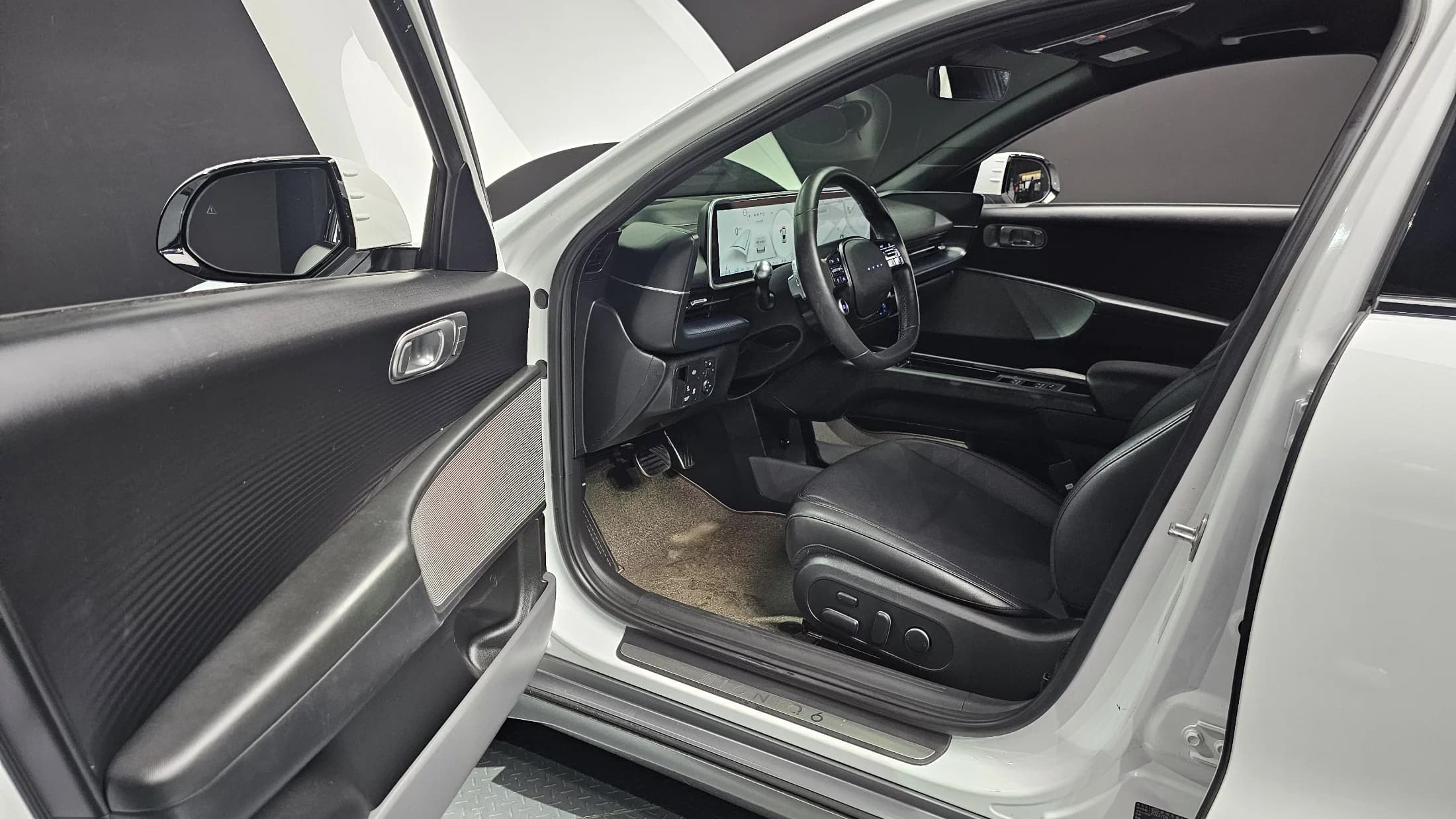 Hyundai Ioniq 6 Long Range Prestige, электромобиль, 2022 г. 221836 км. — фото 11