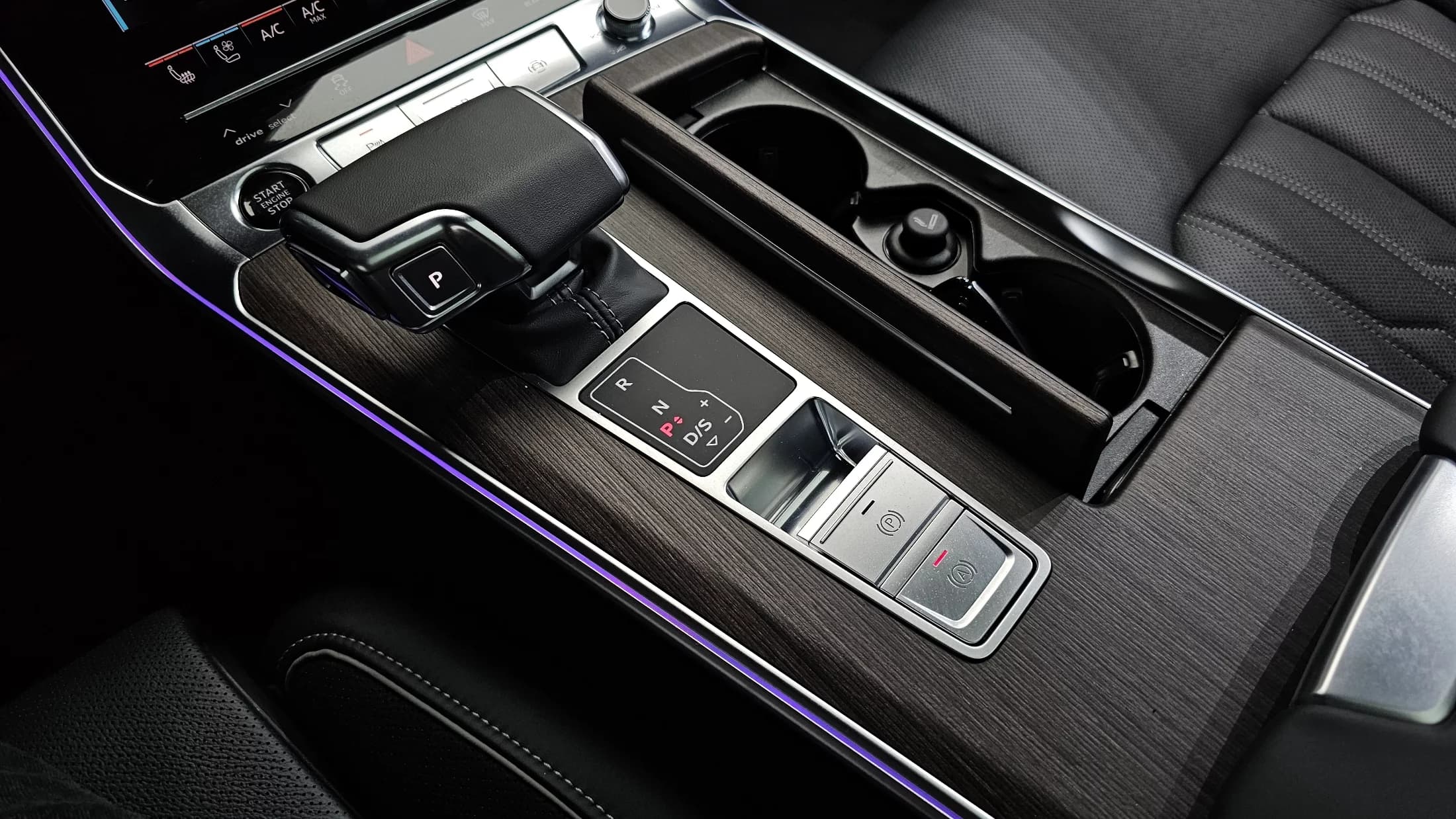 Audi A6 45 TFSI Premium, 2025 г. 4960 км. — фото 8
