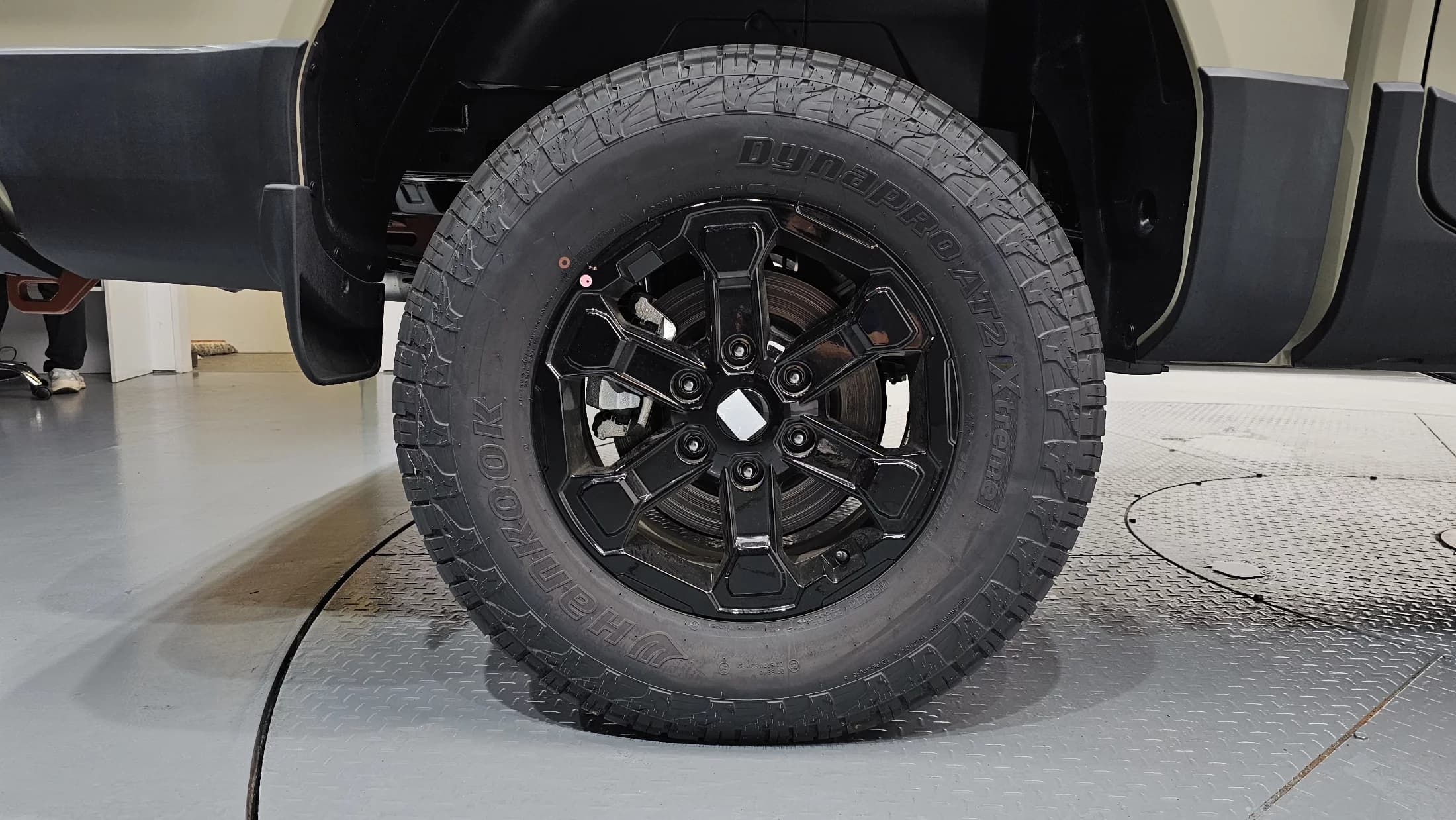 Kia Tasman 2.5T Gasoline 4WD X-Pro, 2025 г. — фото 4