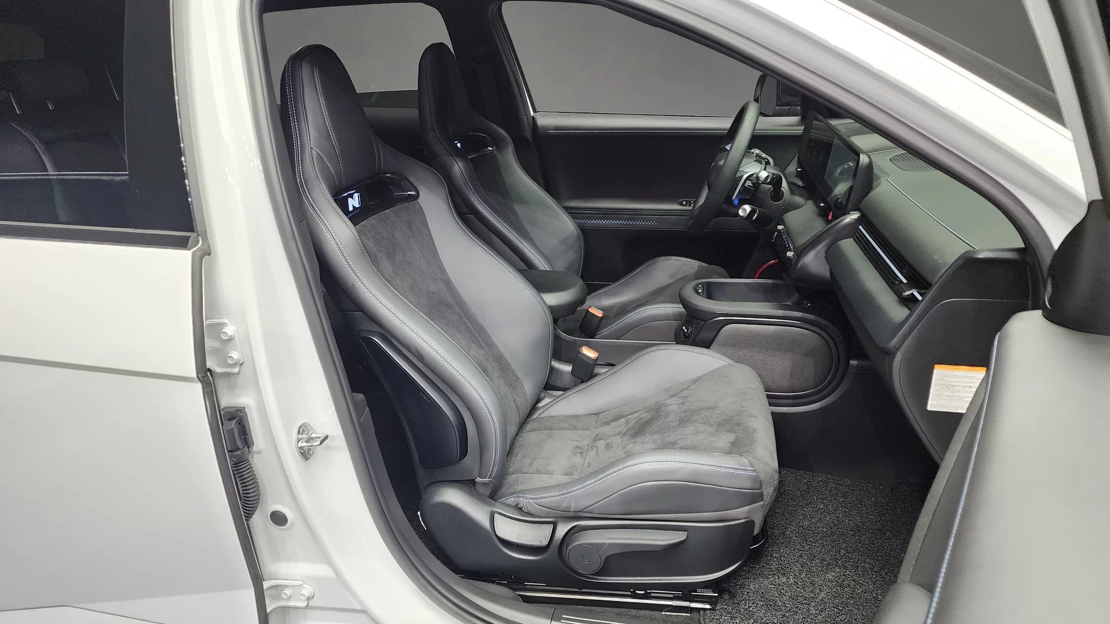Hyundai Ioniq 5 N, электромобиль, 2024 г. 22756 км. — фото 11