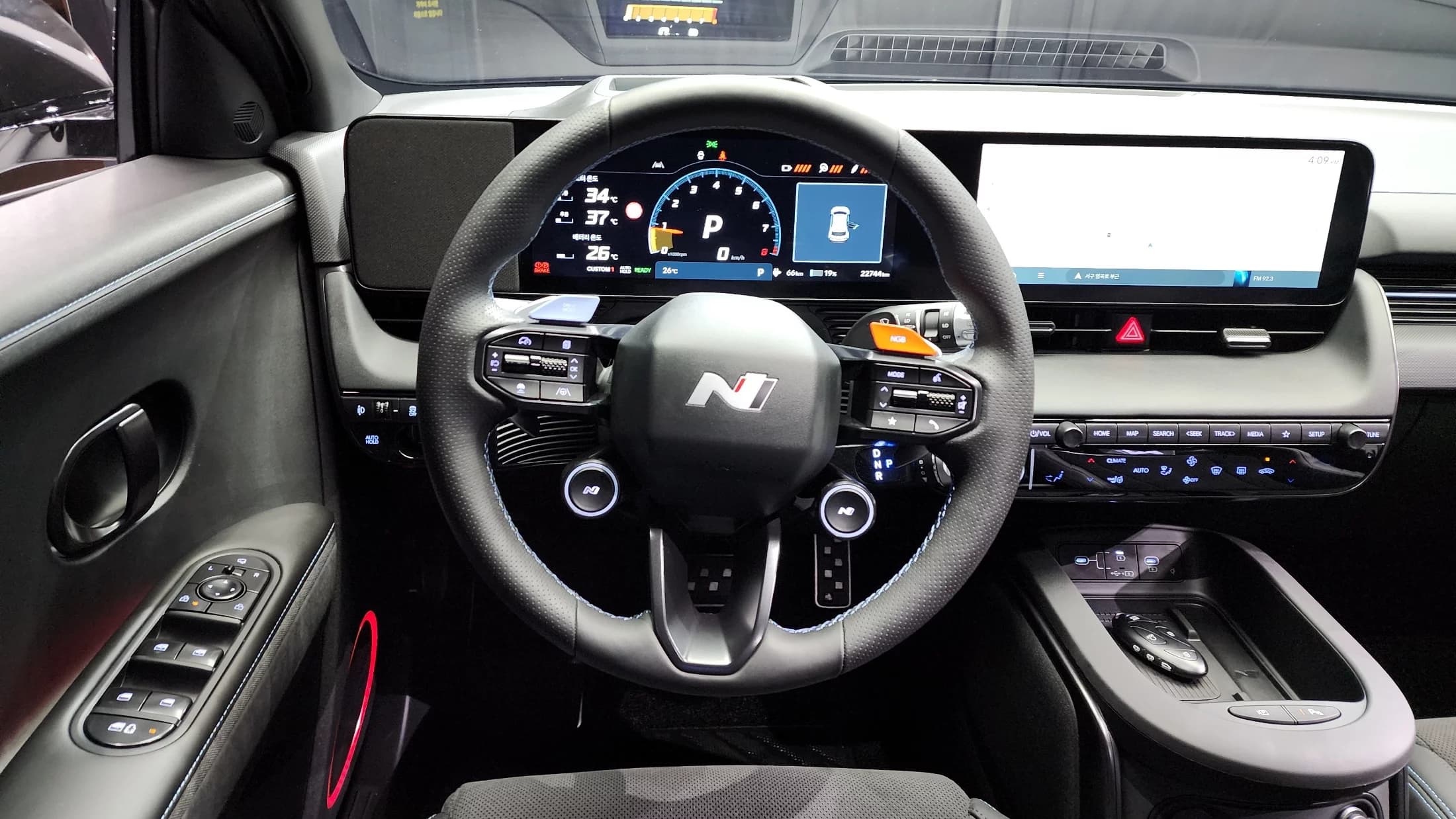 Hyundai Ioniq 5 N, электромобиль, 2024 г. 22756 км. — фото 13