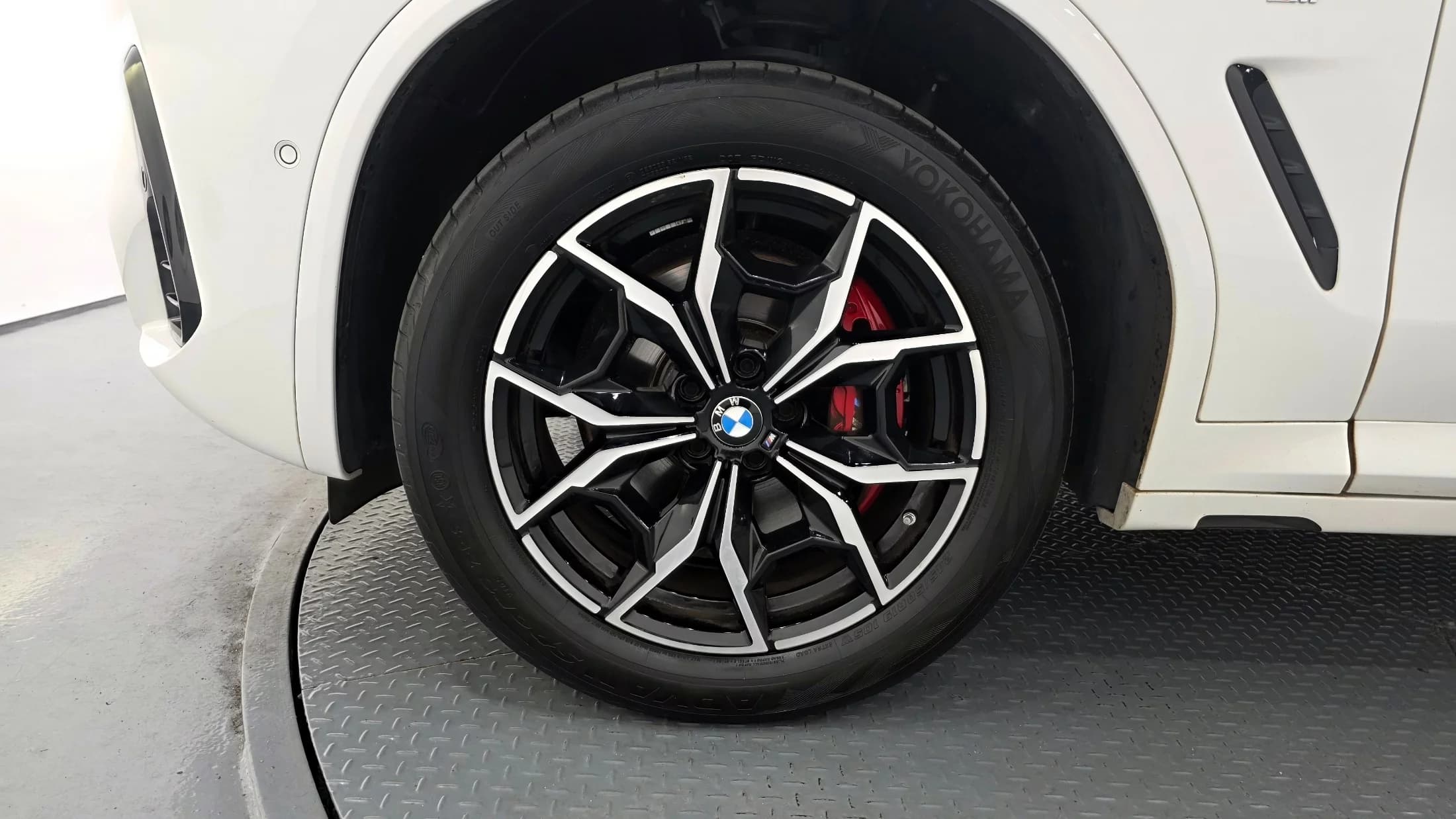 BMW X3 xDrive 20i M Sports Pro, 2023 г. 31257 км. — фото 5