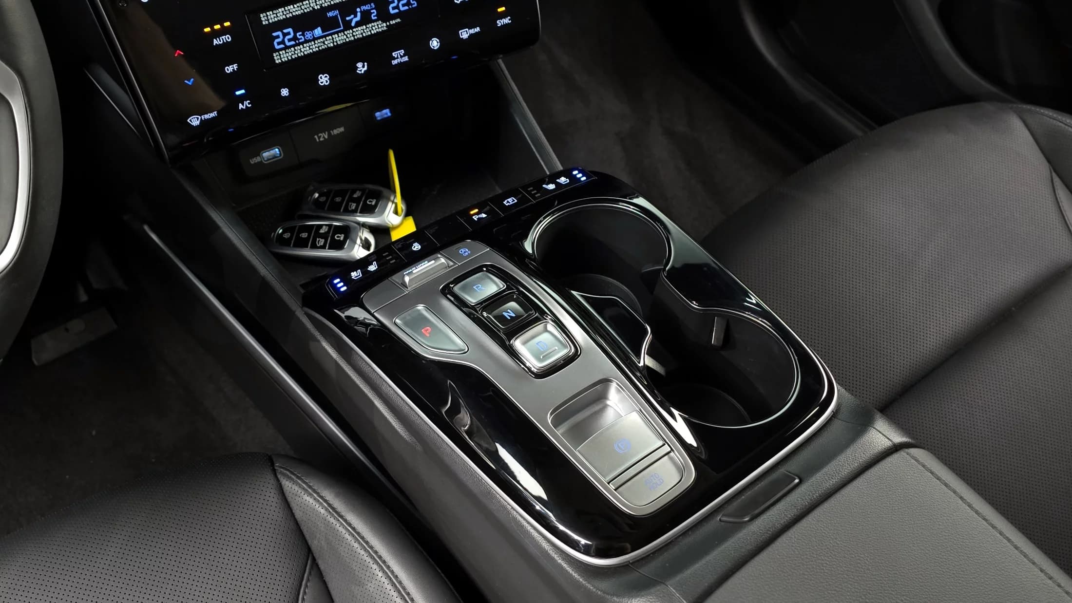 Hyundai Tucson Gasoline 1.6 Turbo 2WD Premium, 2023 г. 32004 км. — фото 9