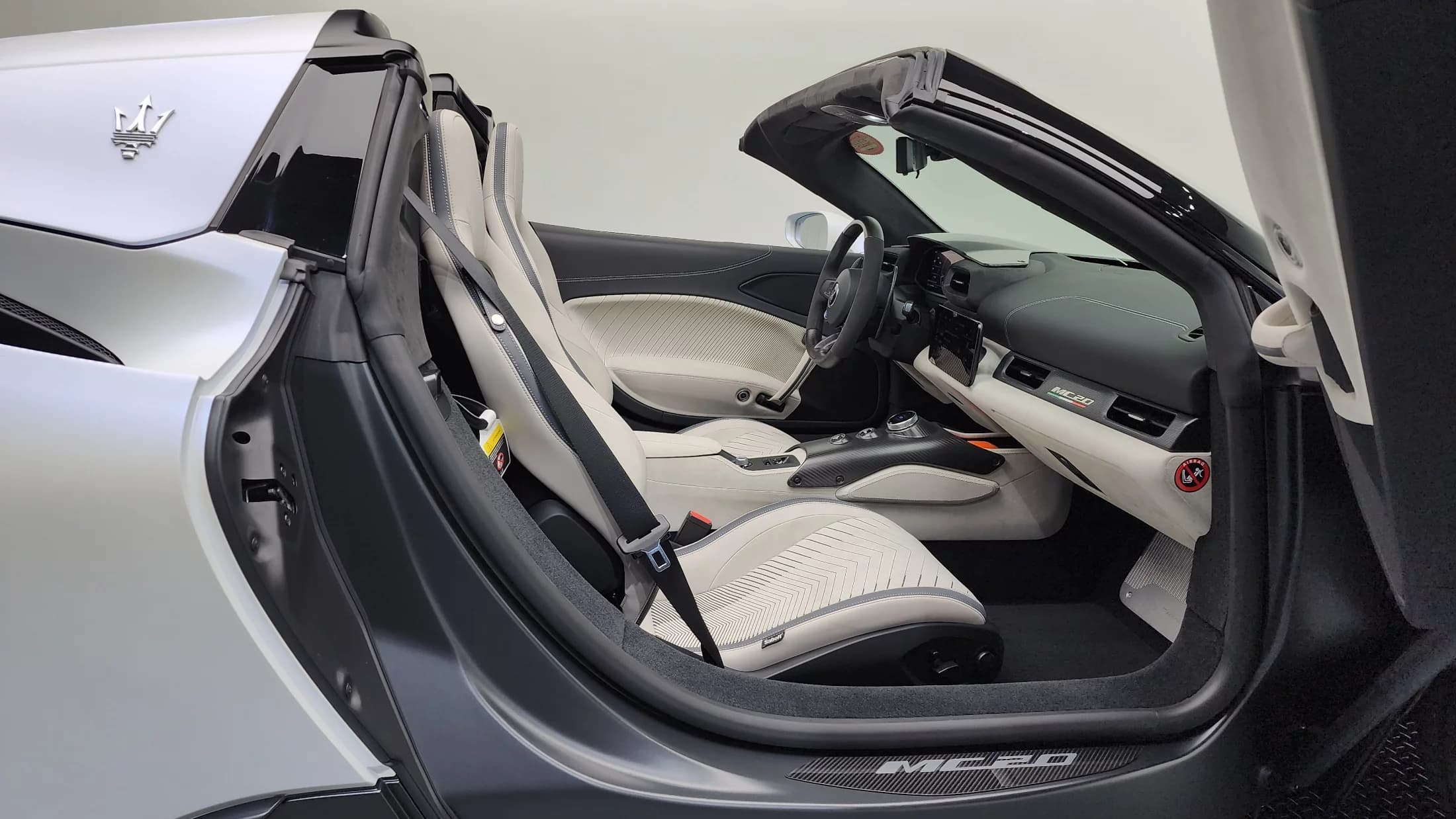 Maserati MC20 3.0 V6 Cielo, 2023 г. — фото 11