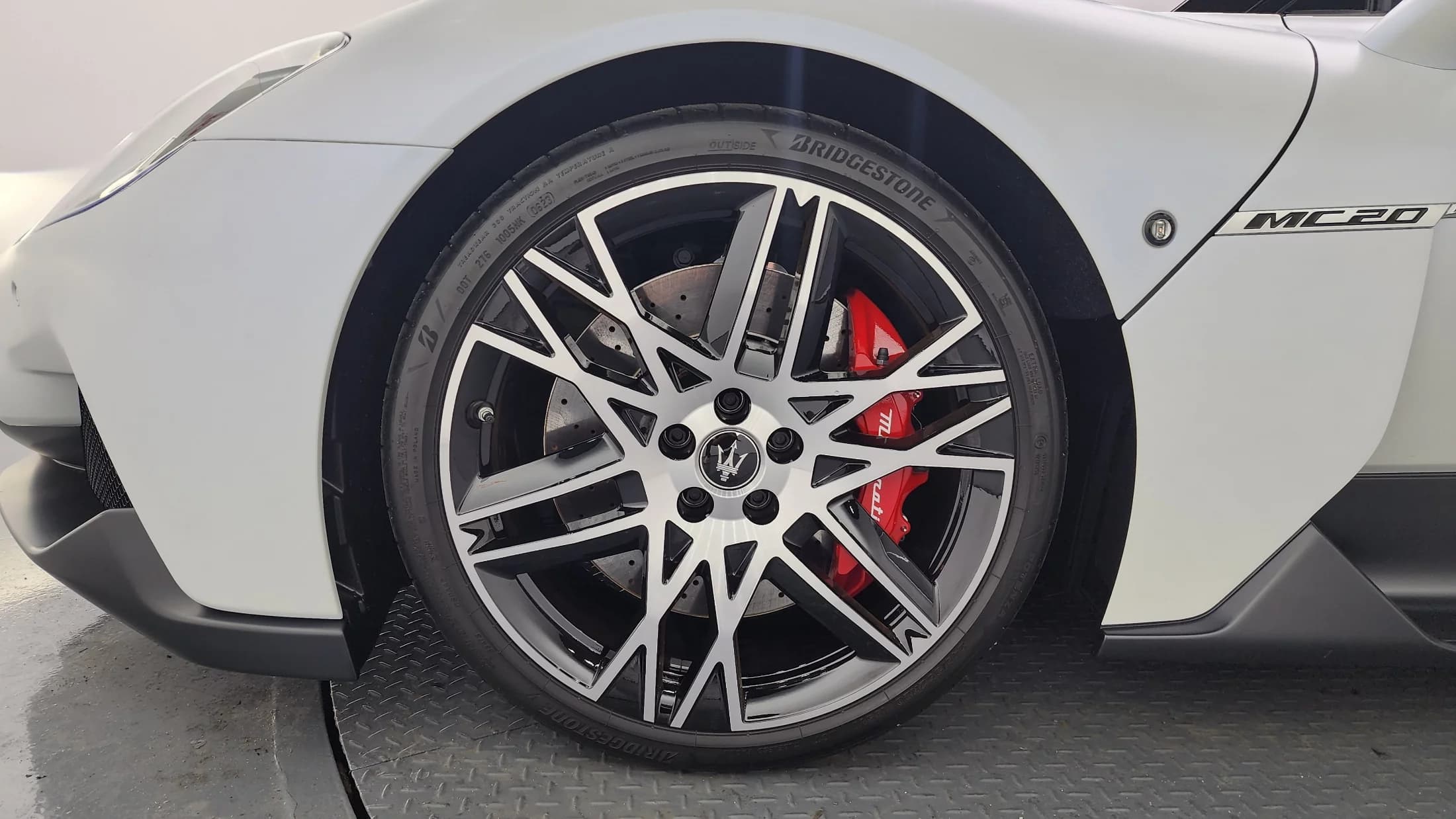 Maserati MC20 3.0 V6 Cielo, 2023 г. — фото 5