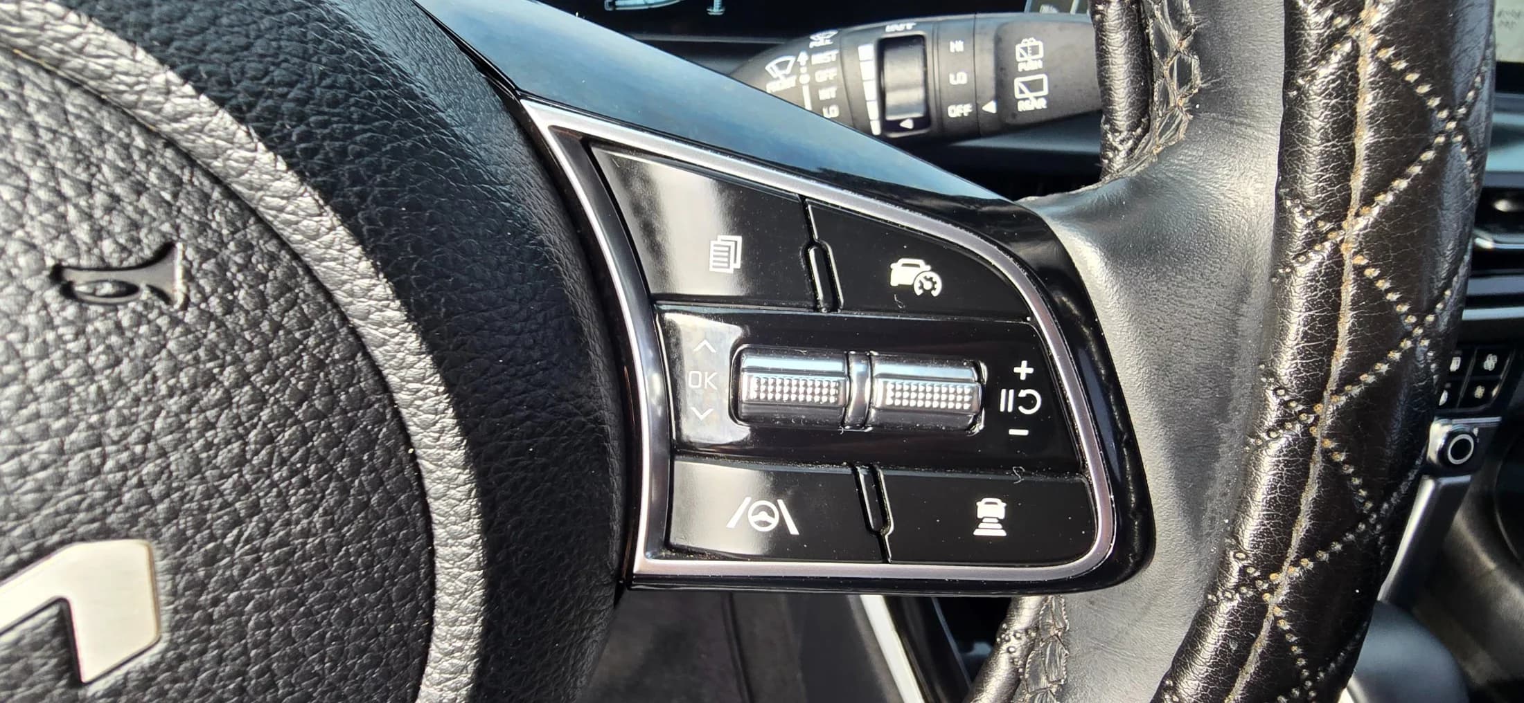 Kia Seltos Gasoline 1.6 Turbo 2WD Prestige, 2023 г. 70340 км. — фото 8