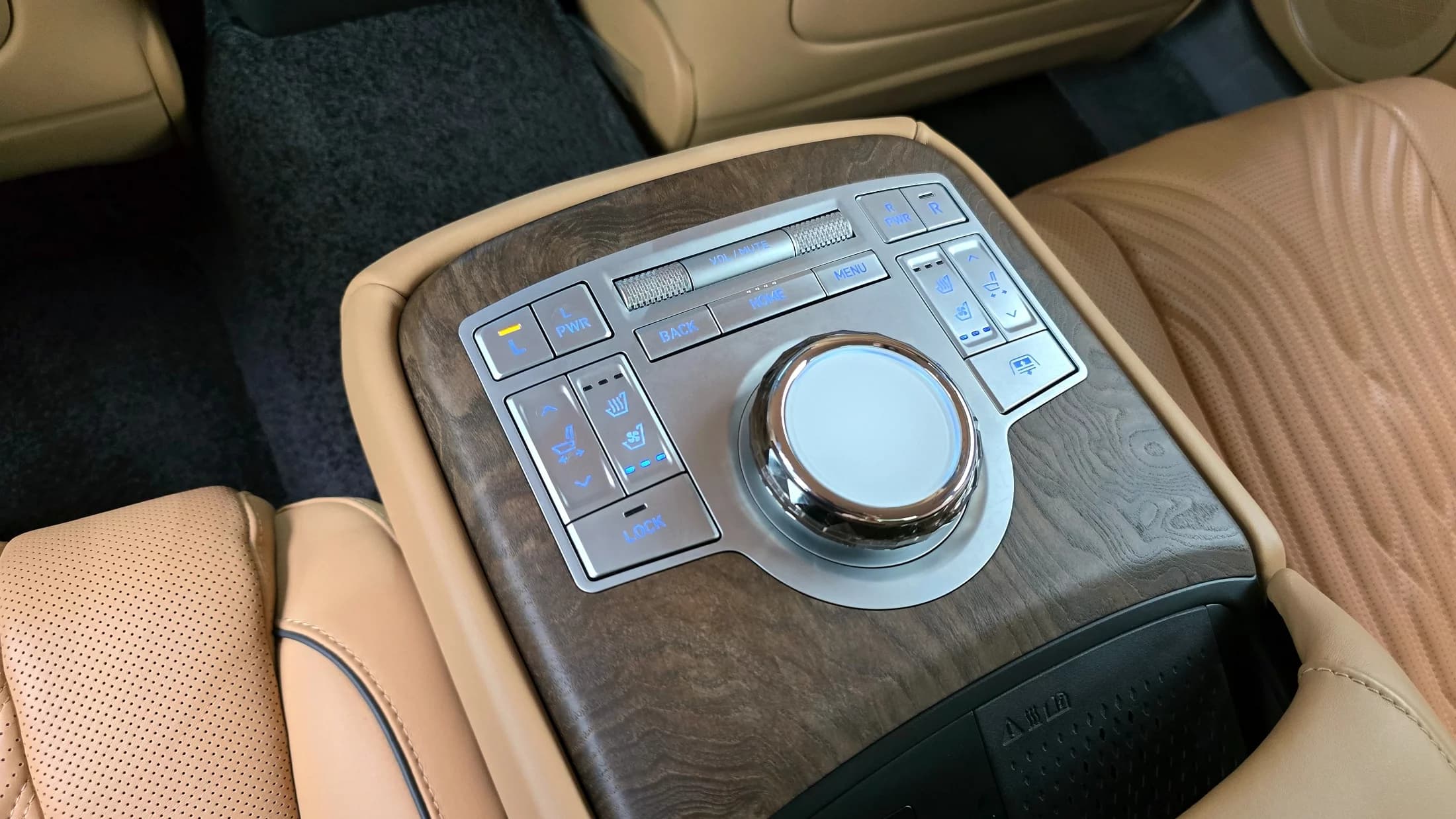 Genesis G80 Gasoline 3.5 Turbo AWD, 2023 г. 63896 км. — фото 17