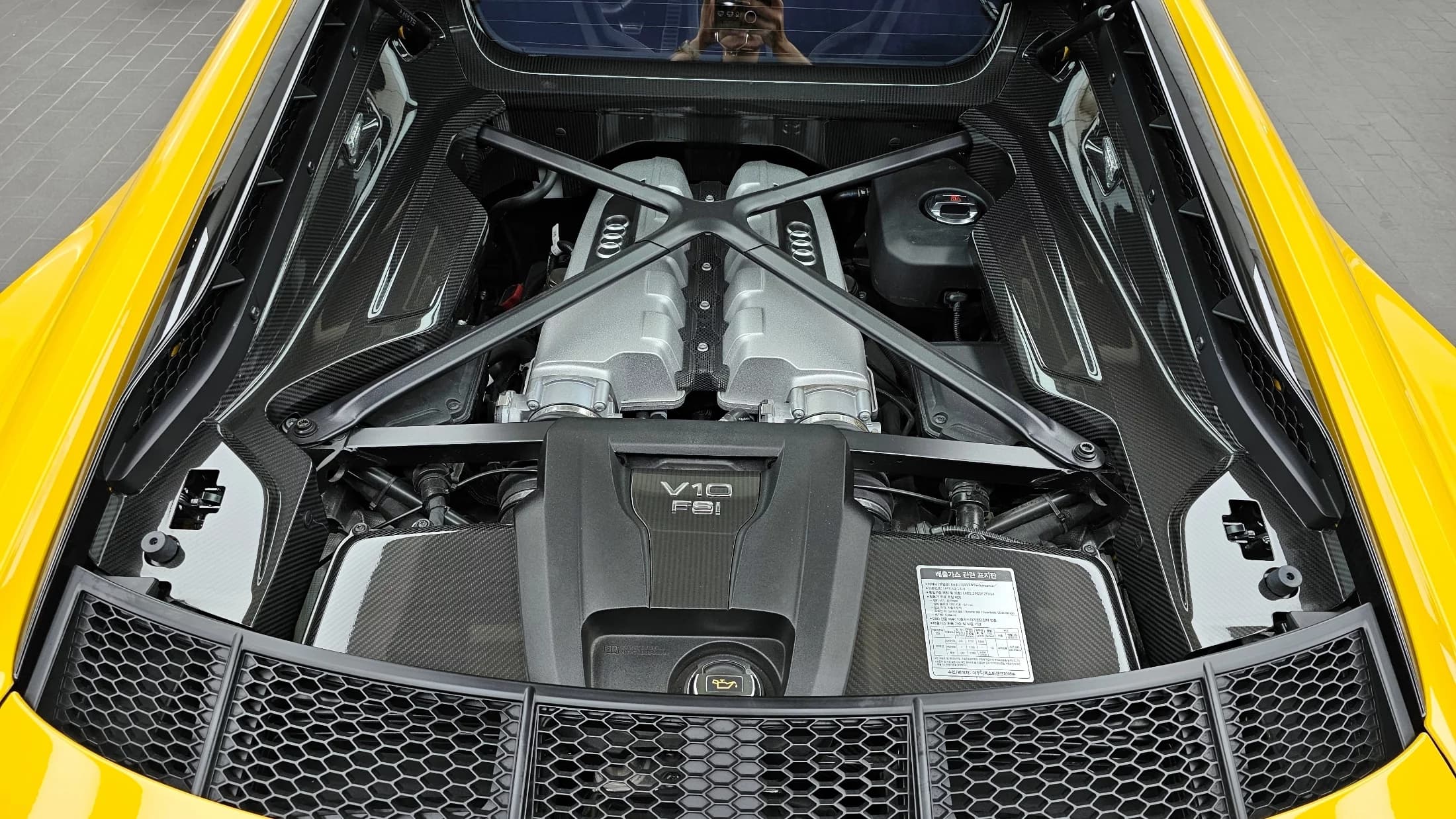 Audi R8 5.2 V10 Performance Coupe, 2022 г. 13453 км. — фото 20