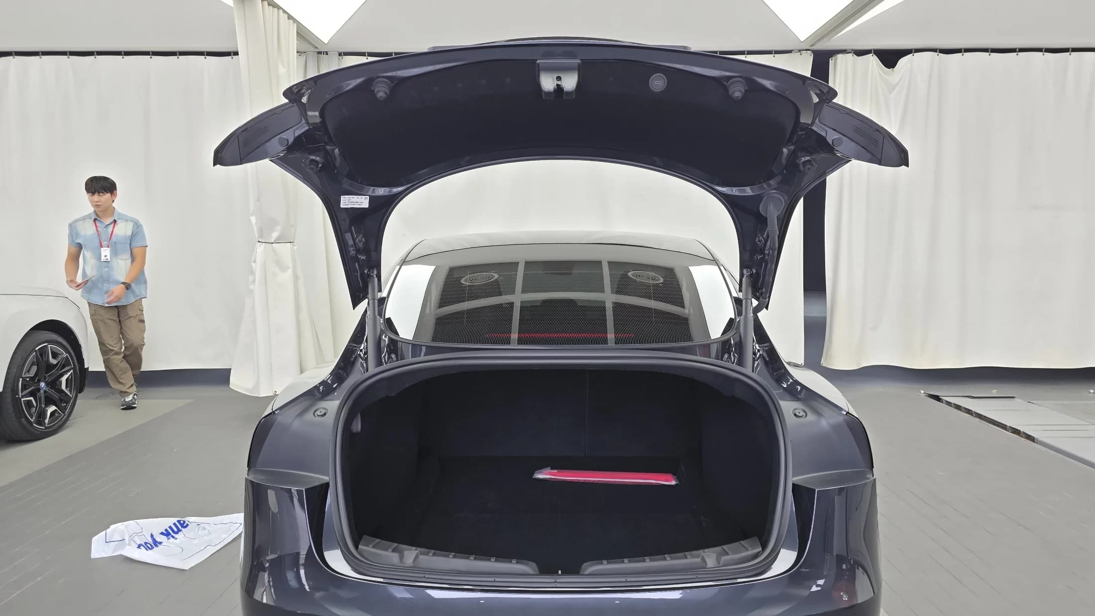 Tesla MODEL 3 RWD, электромобиль, 2025 г. 4106 км. — фото 20