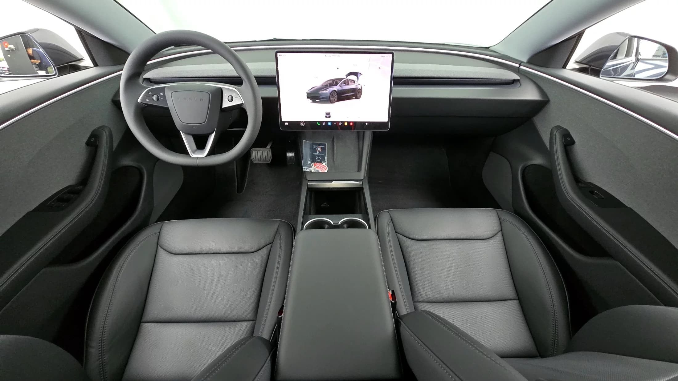 Tesla MODEL 3 RWD, электромобиль, 2025 г. 4106 км. — фото 7
