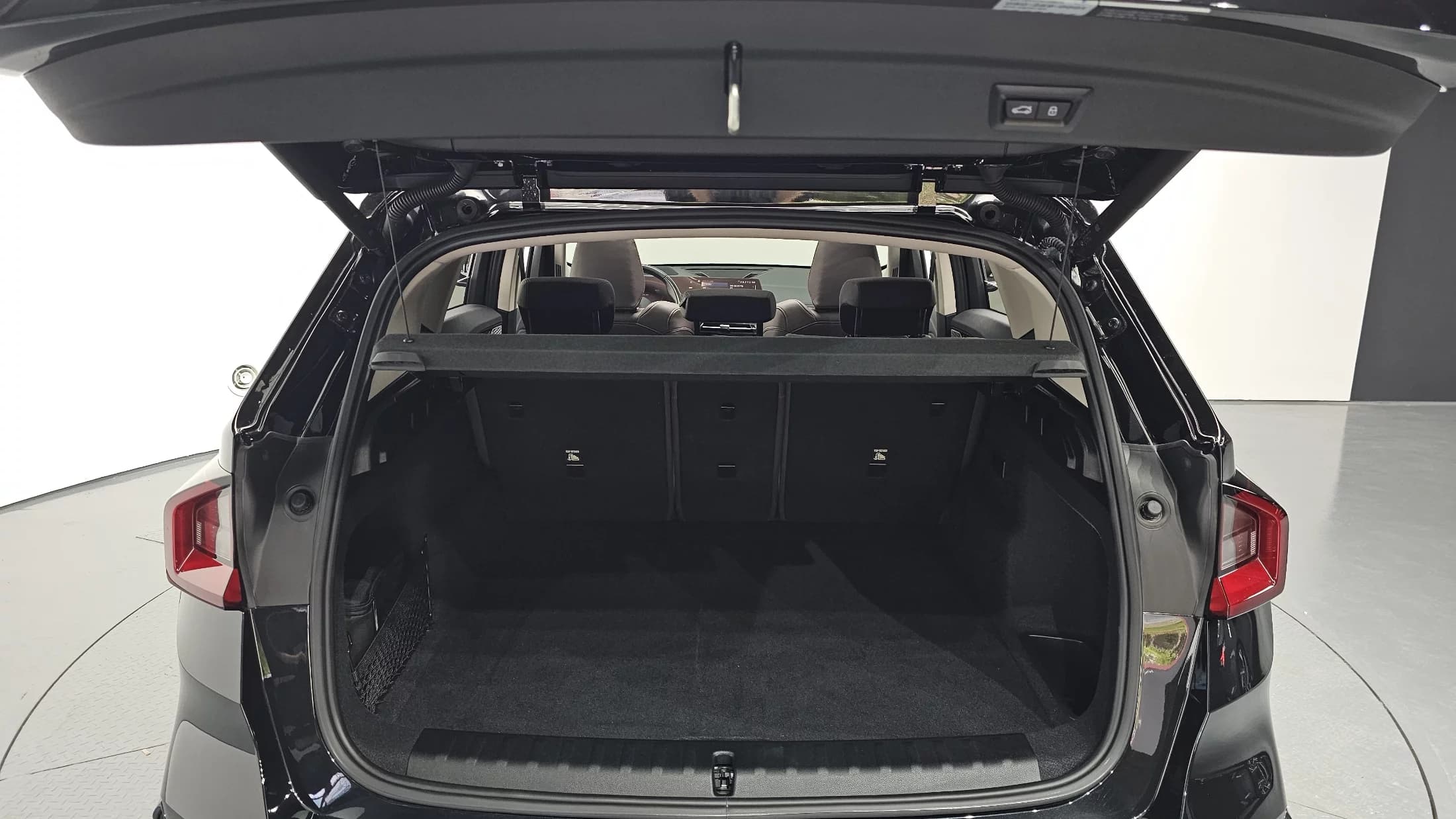BMW IX1 xDrive 30 xLine, электромобиль, 2023 г. 34647 км. — фото 20
