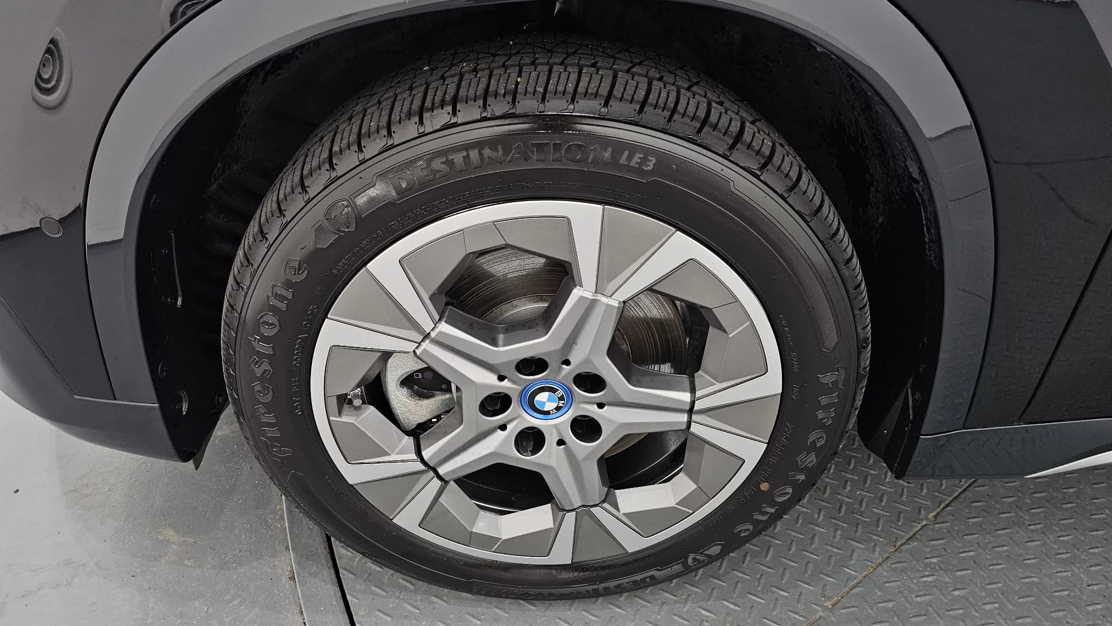 BMW IX1 xDrive 30 xLine, электромобиль, 2023 г. 34647 км. — фото 5