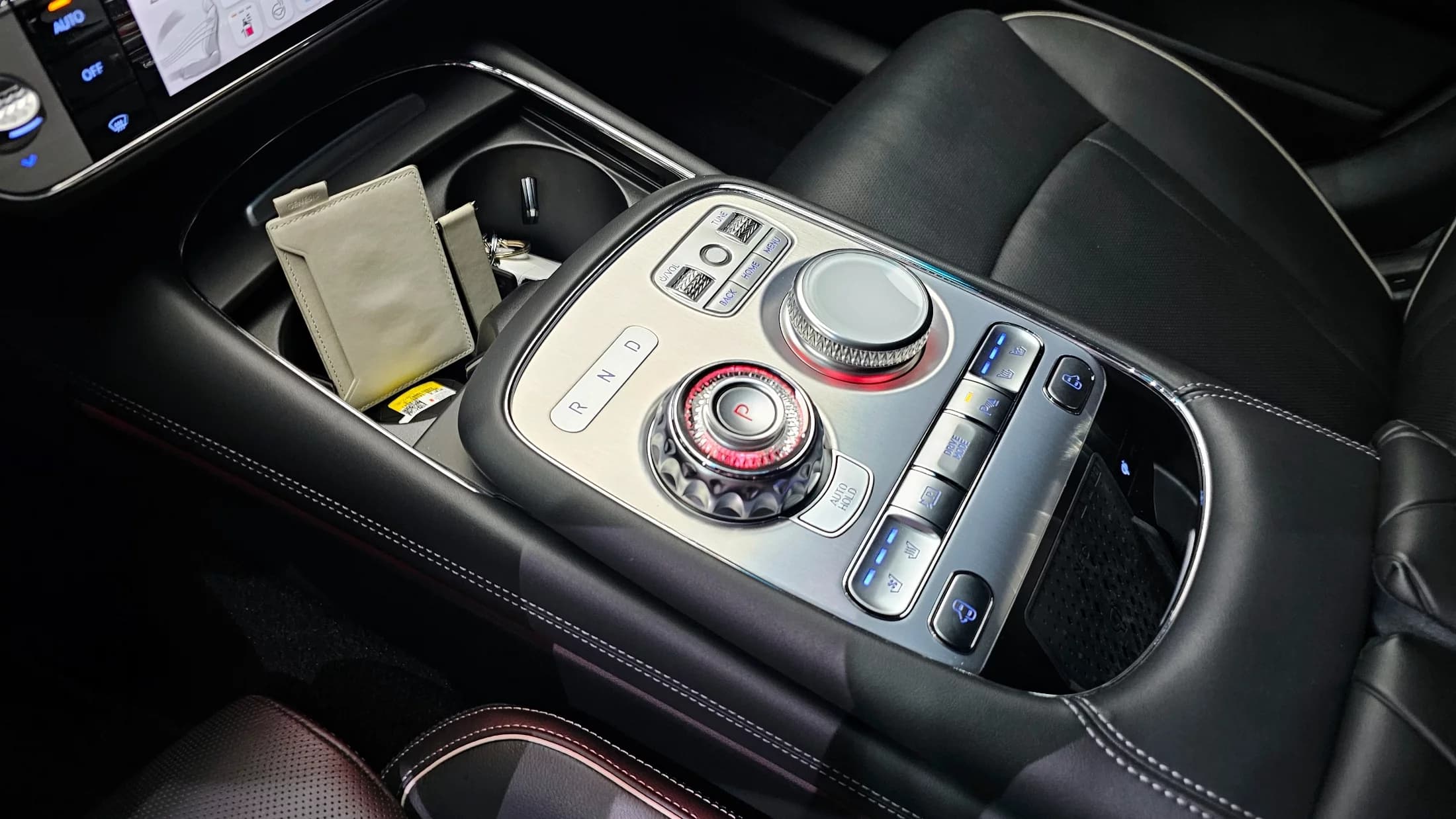 Genesis G90 Gasoline 3.5 Turbo AWD, 2022 г. 65099 км. — фото 9